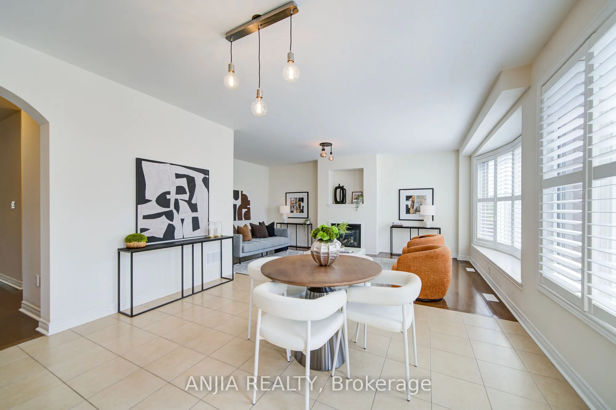 123 Greenforest Grove