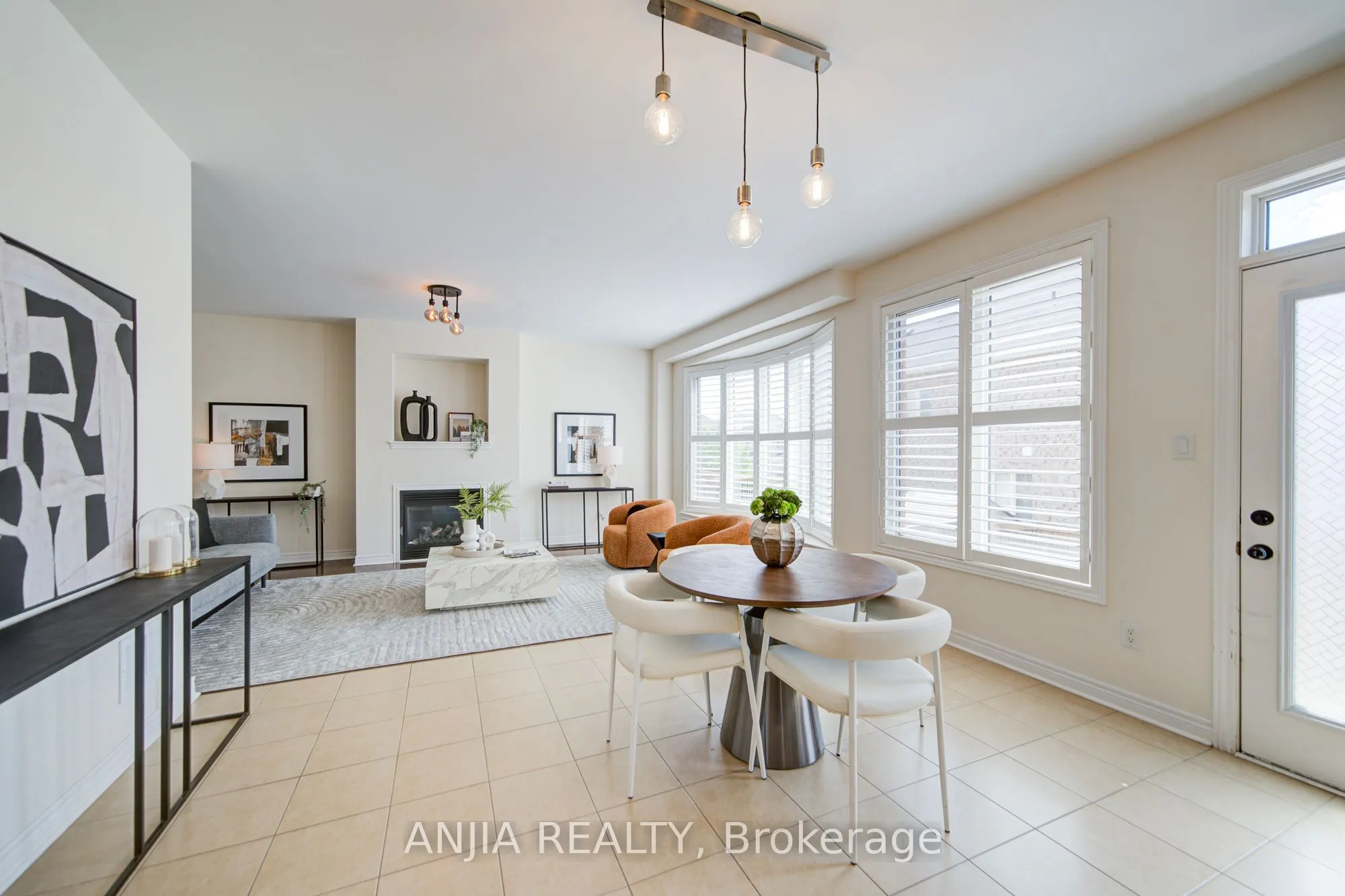 123 Greenforest Grove