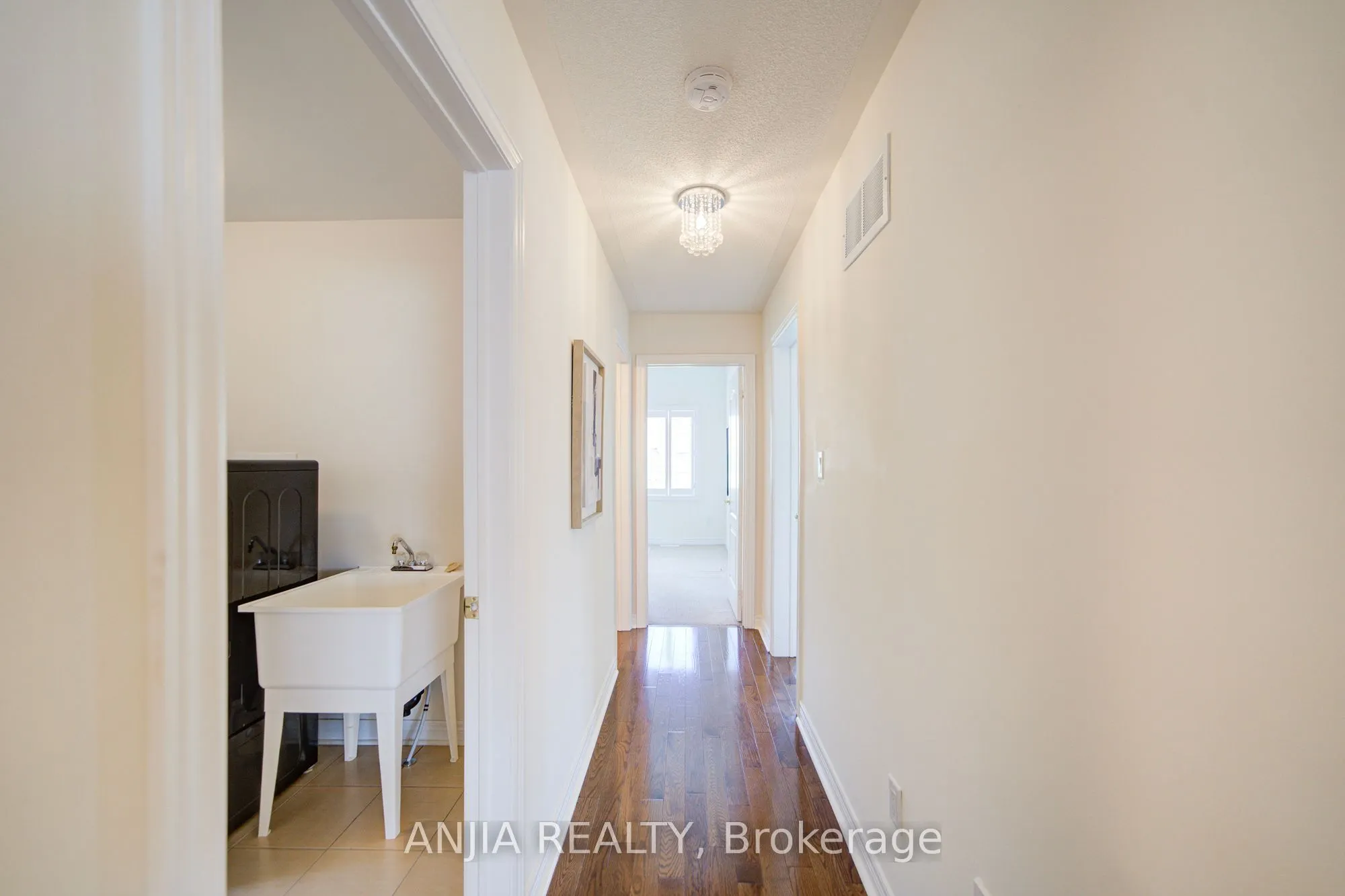 123 Greenforest Grove