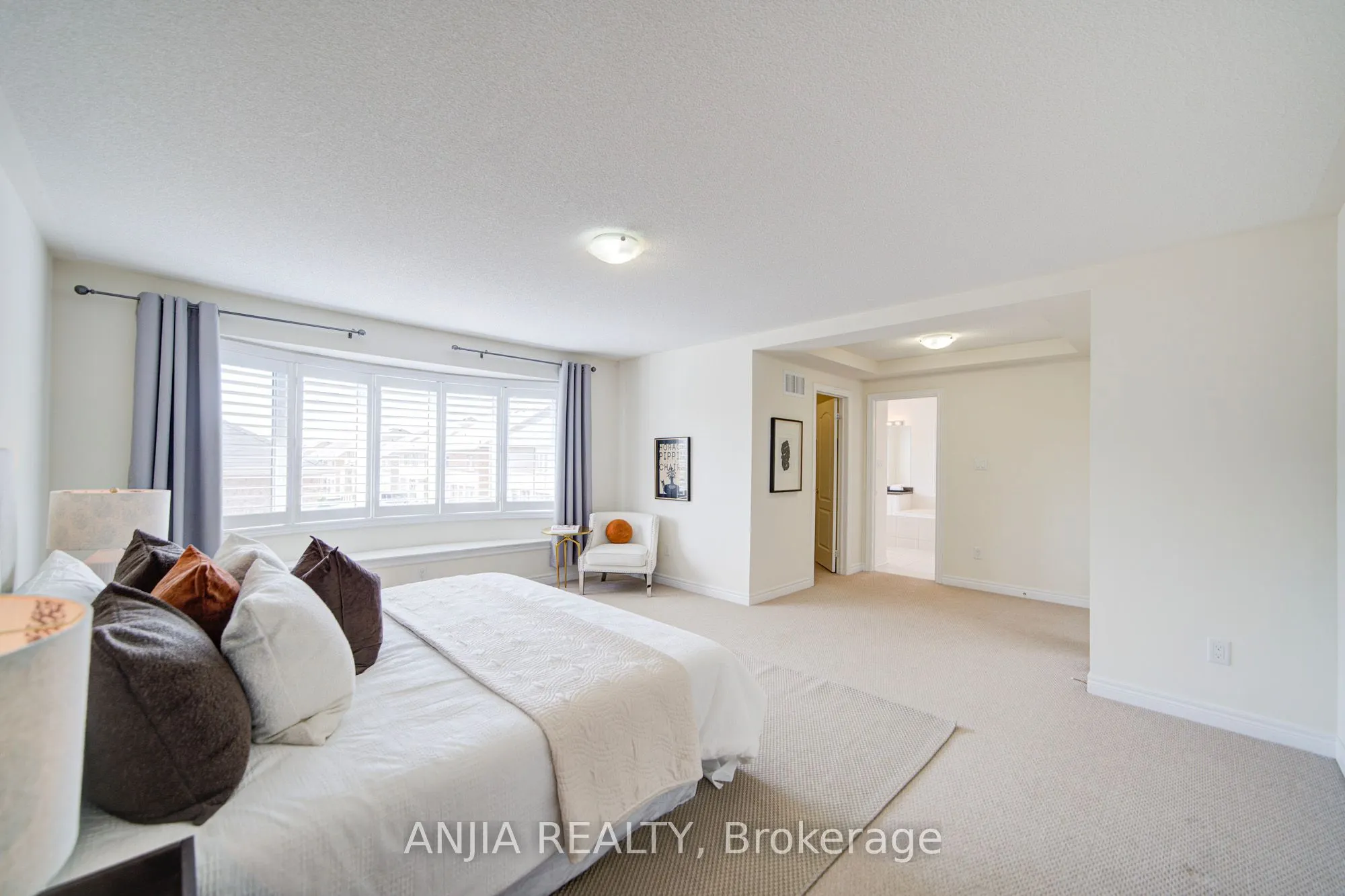 123 Greenforest Grove