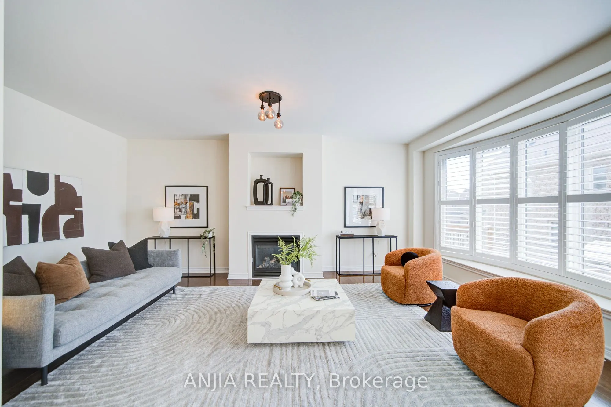 123 Greenforest Grove