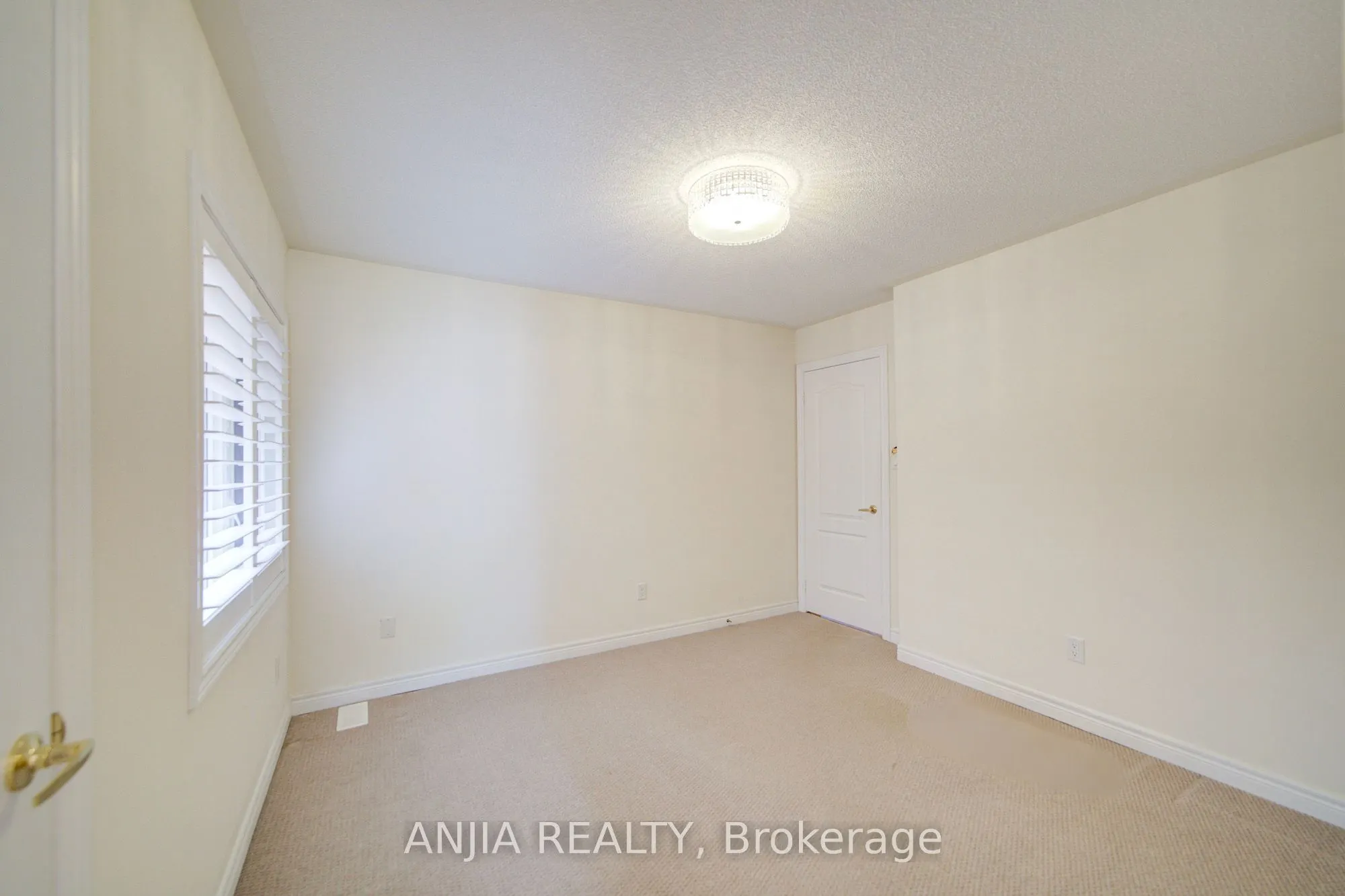 123 Greenforest Grove
