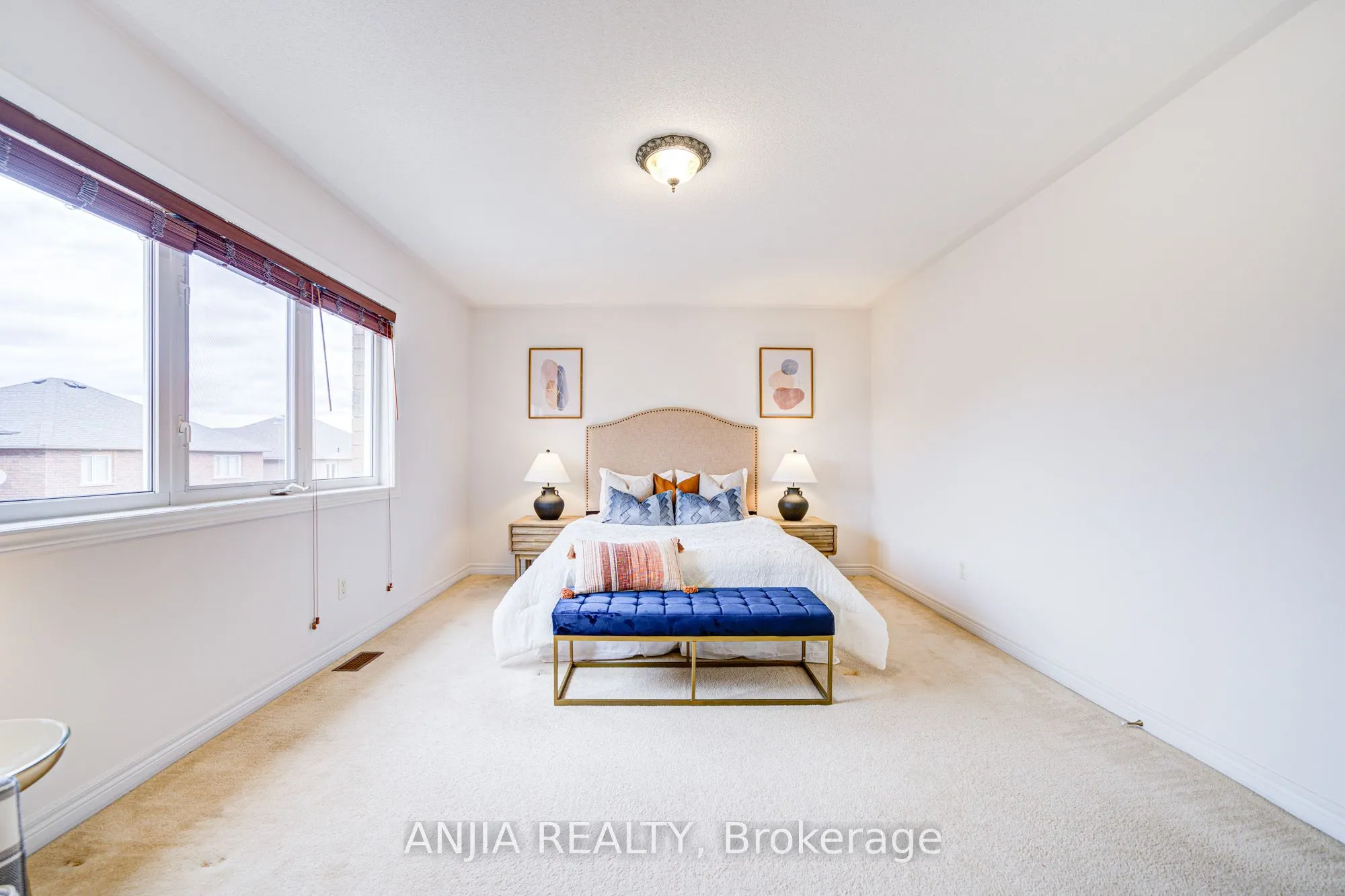 6 Linsmary Court