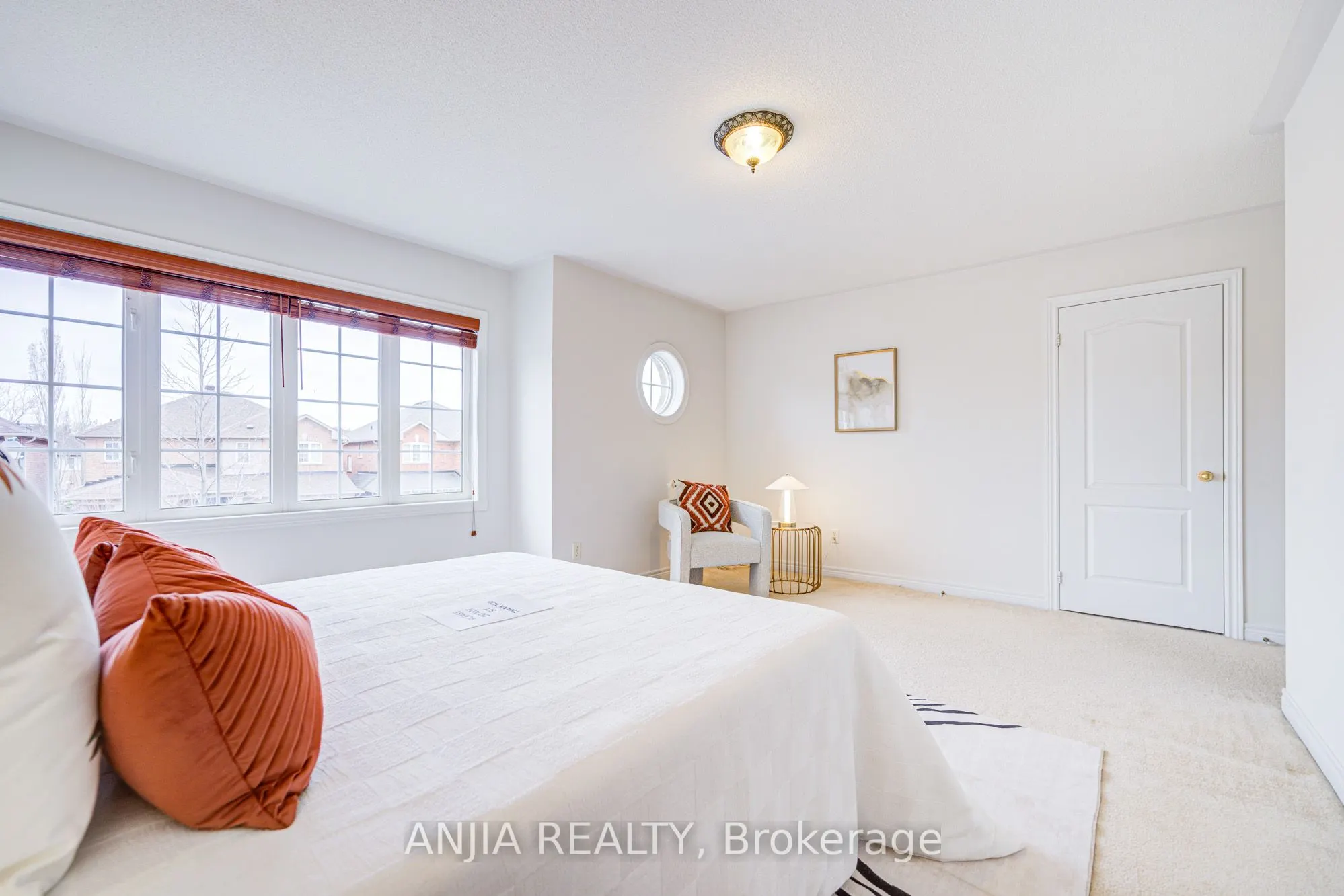 6 Linsmary Court