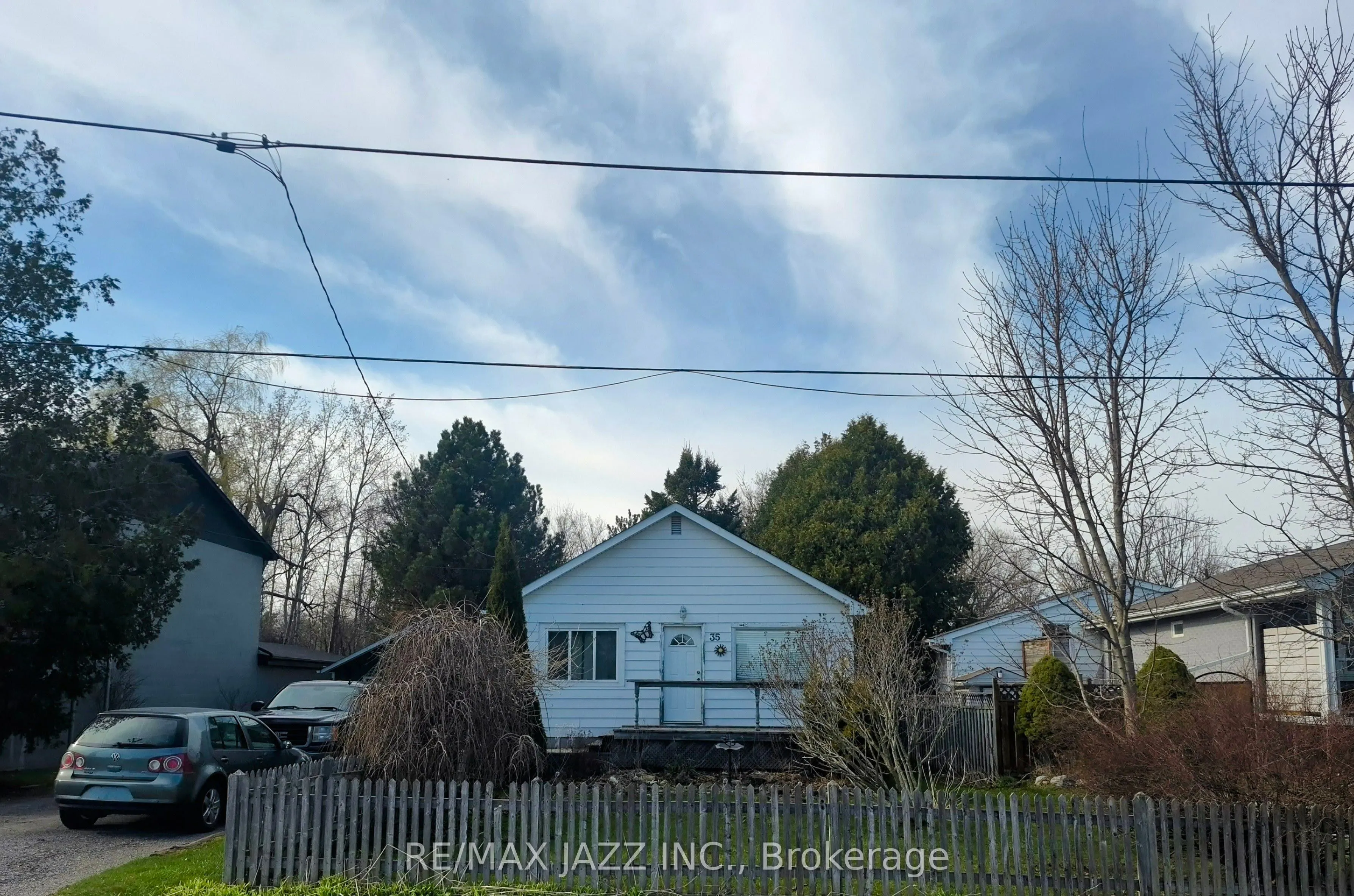 35 Maple Street