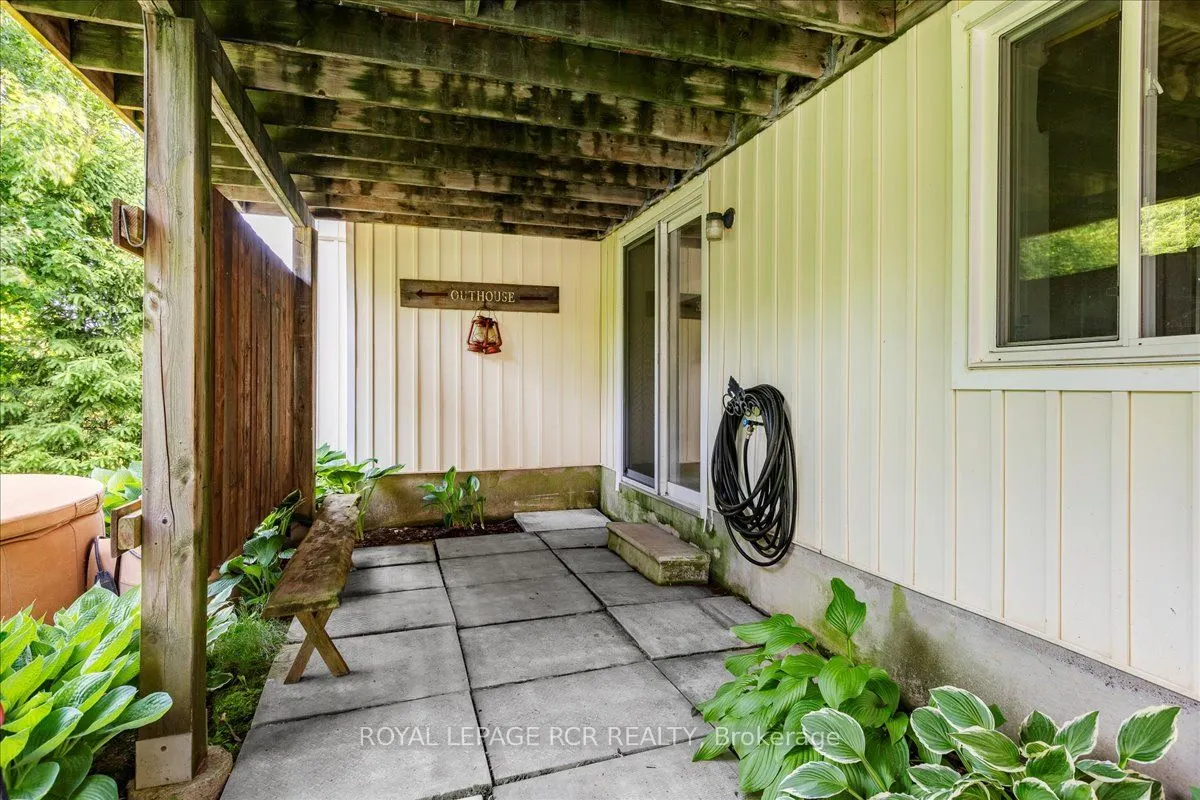 340 King Street E