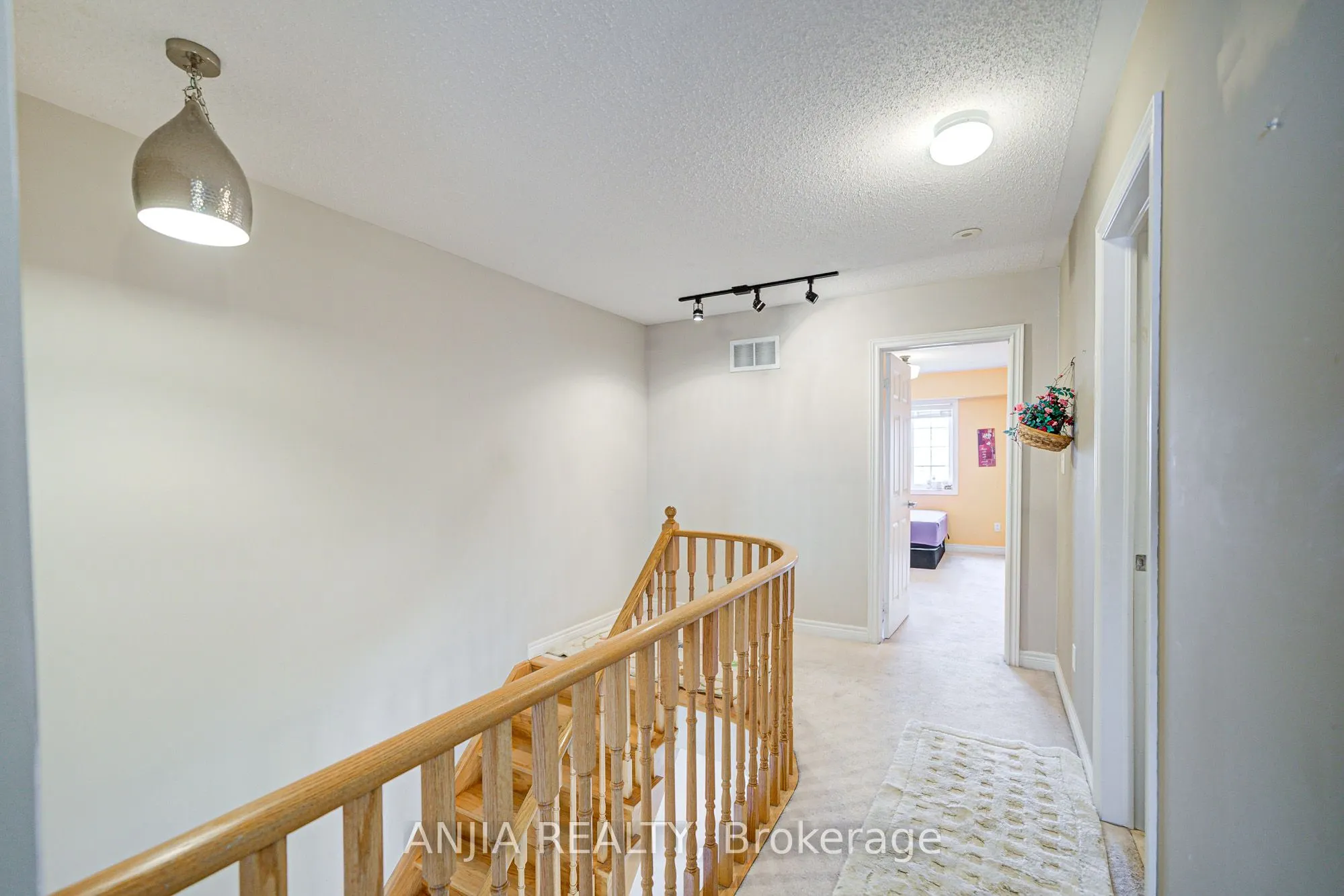 30 Greensborough Village Circle, #22