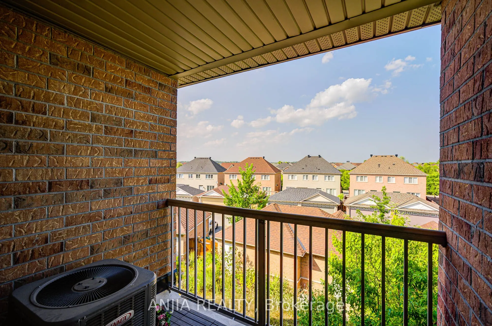 30 Greensborough Village Circle, #22