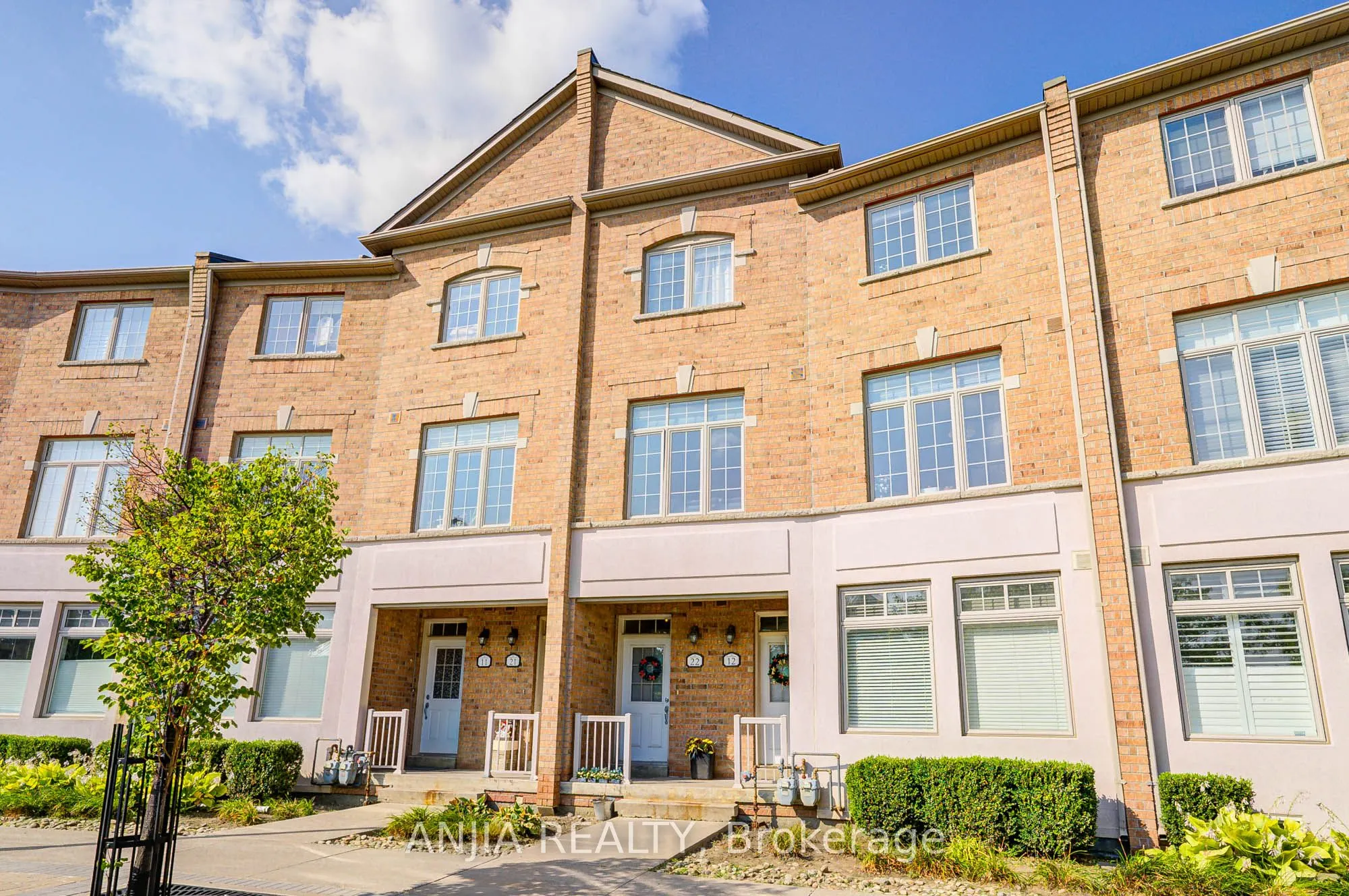 30 Greensborough Village Circle, #22
