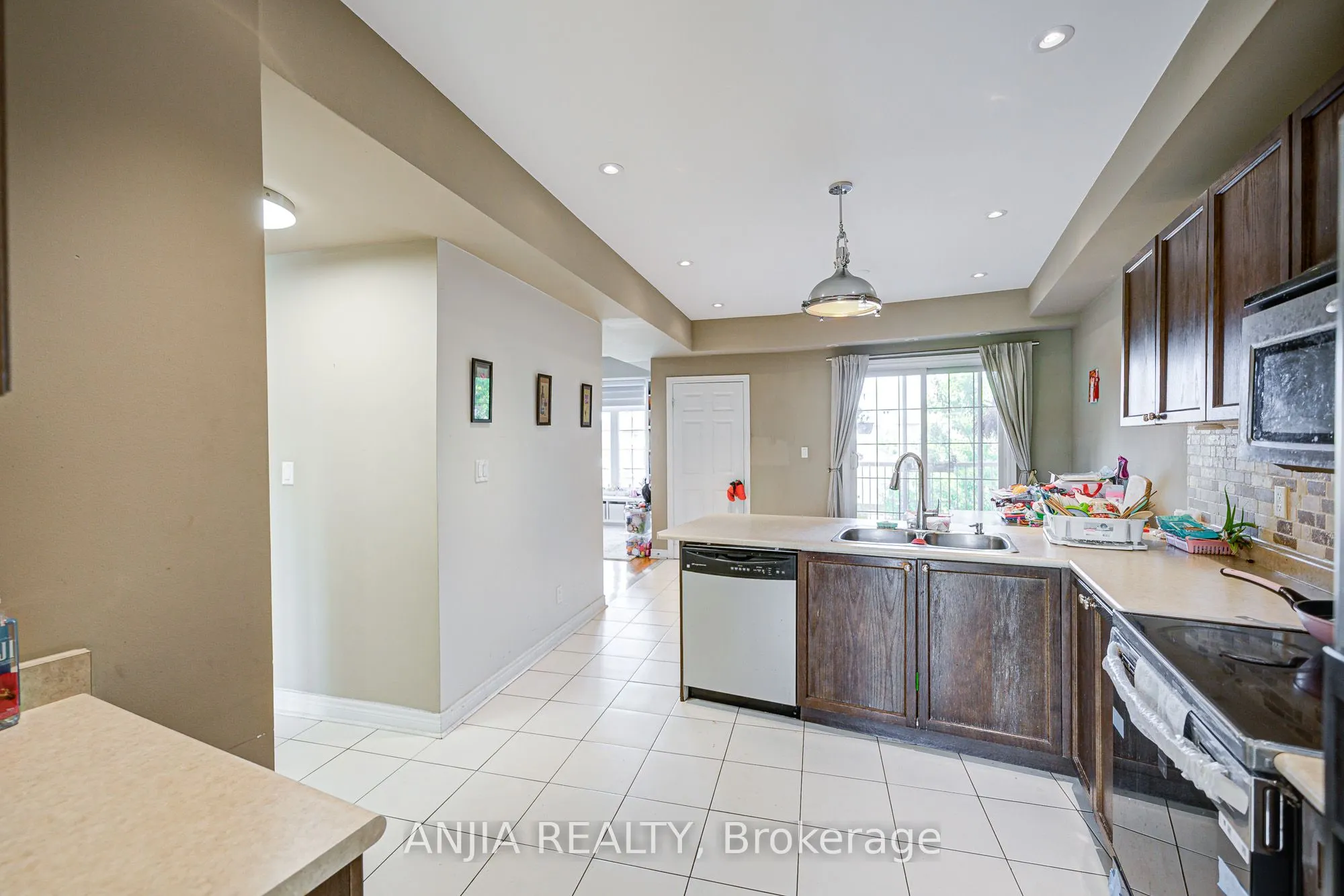 30 Greensborough Village Circle, #22