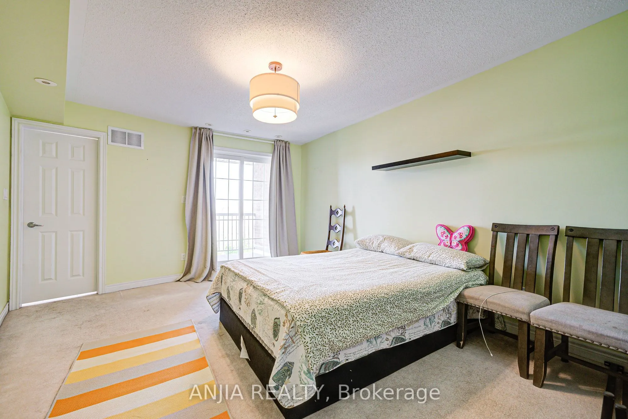 30 Greensborough Village Circle, #22