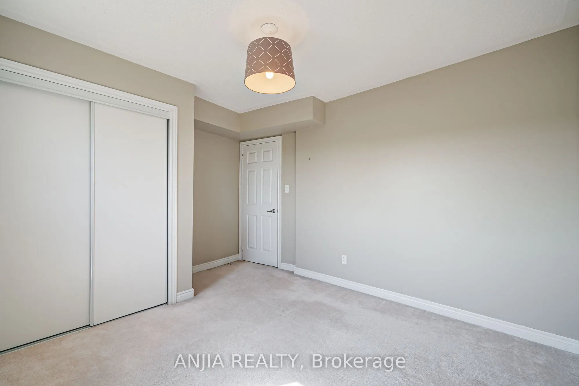 30 Greensborough Village Circle, #22