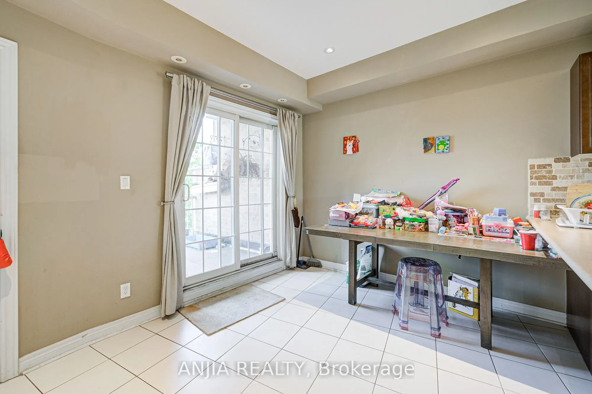 30 Greensborough Village Circle, #22