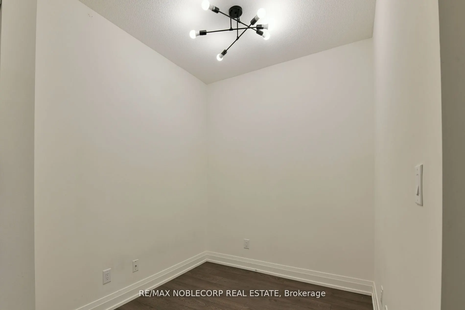 3700 Highway 7 W, #1007
