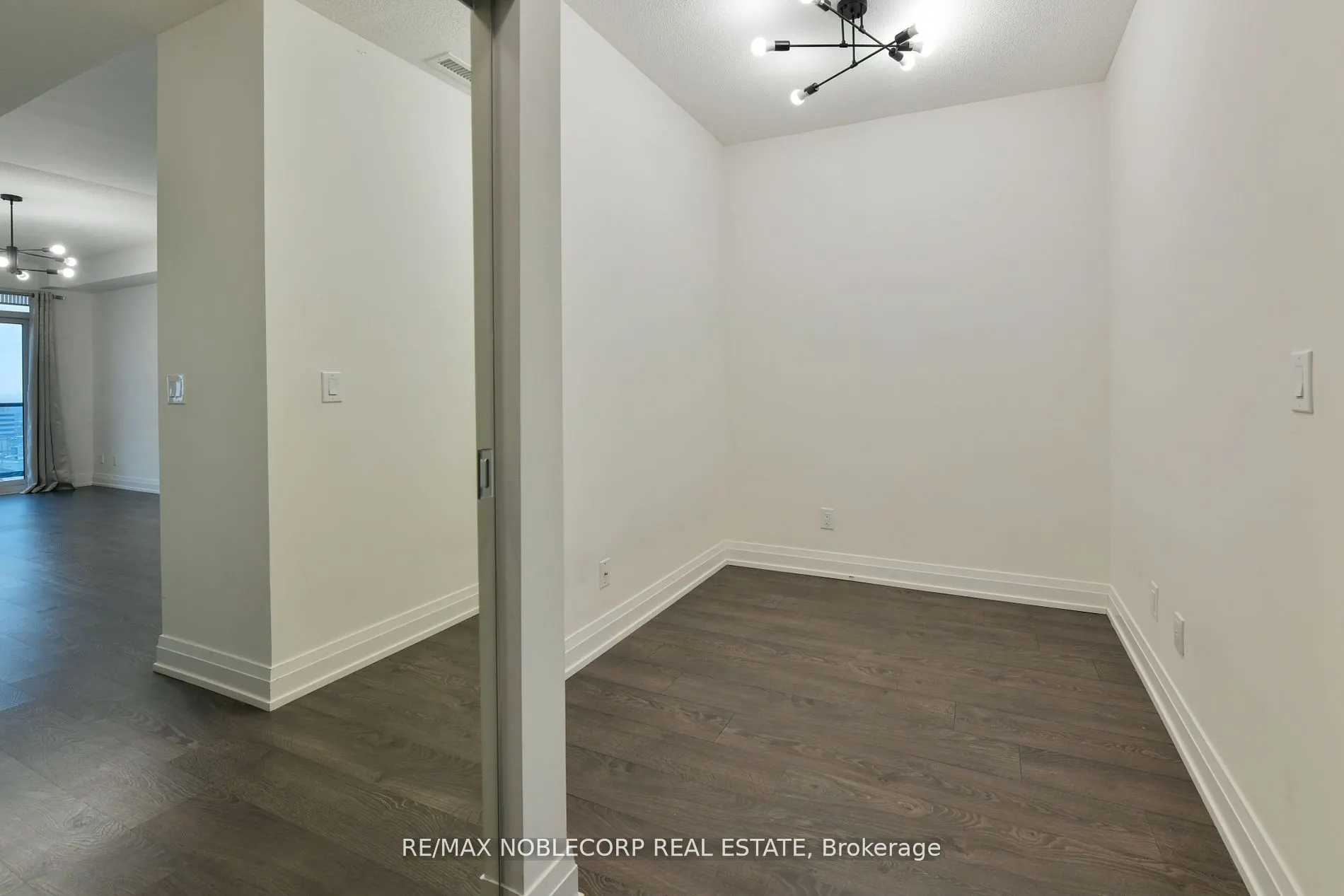 3700 Highway 7 W, #1007