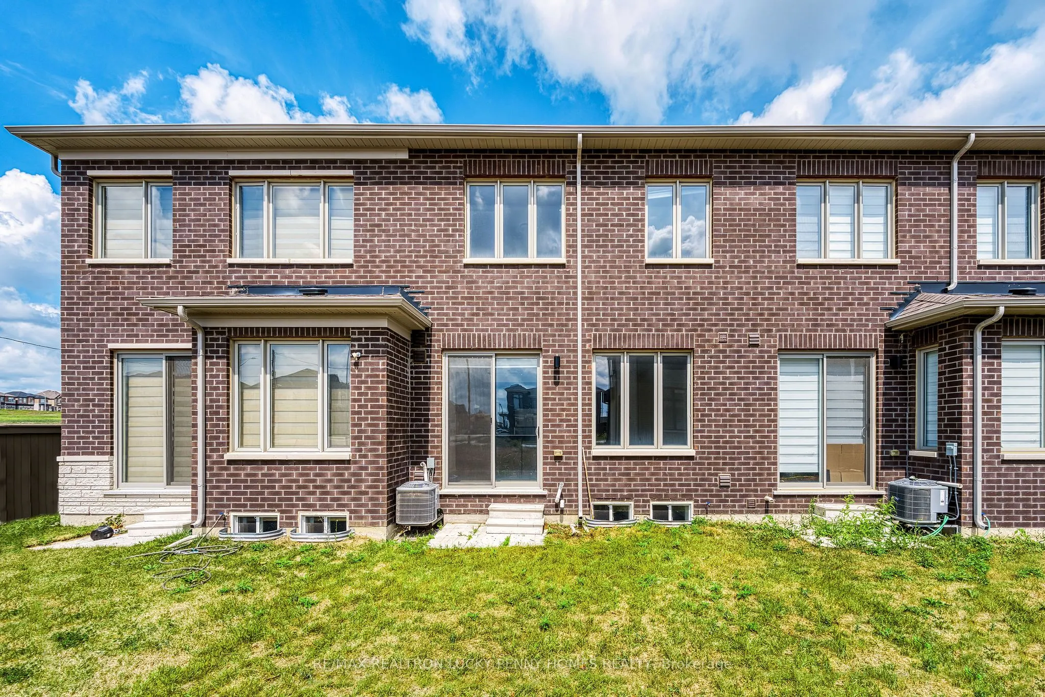 123 Schmeltzer Crescent