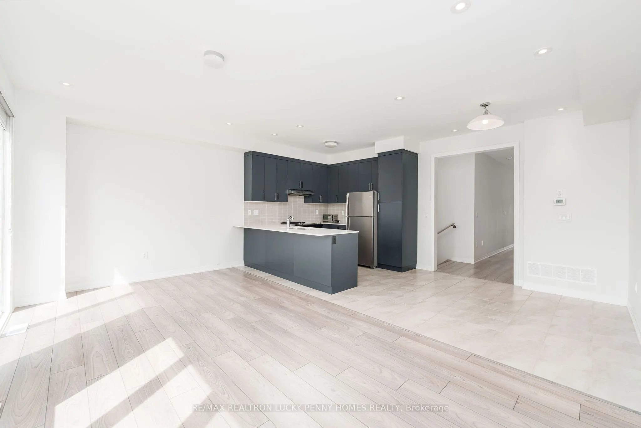123 Schmeltzer Crescent