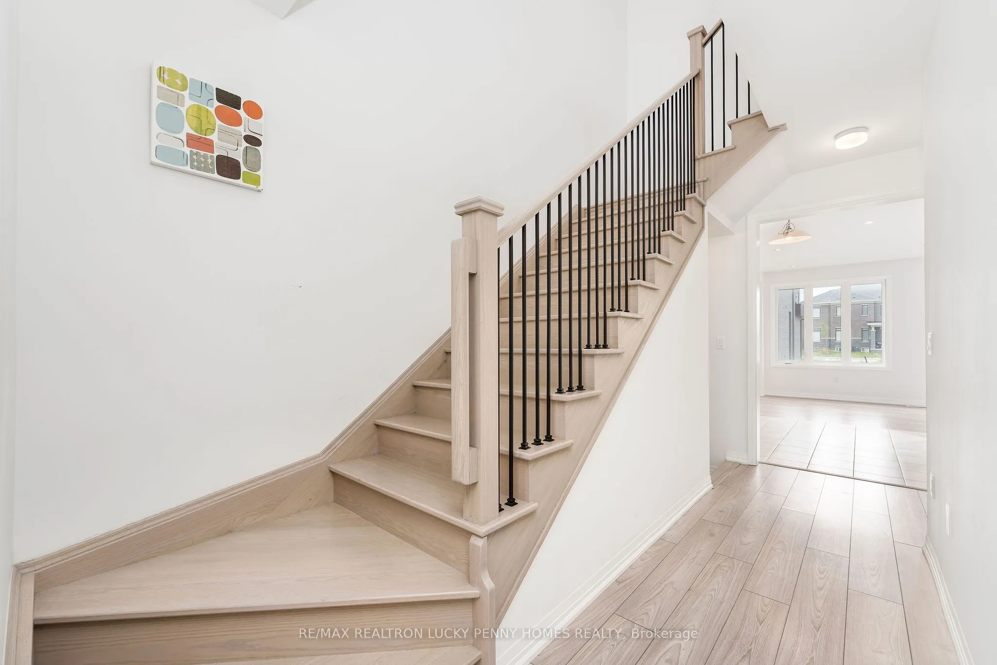123 Schmeltzer Crescent