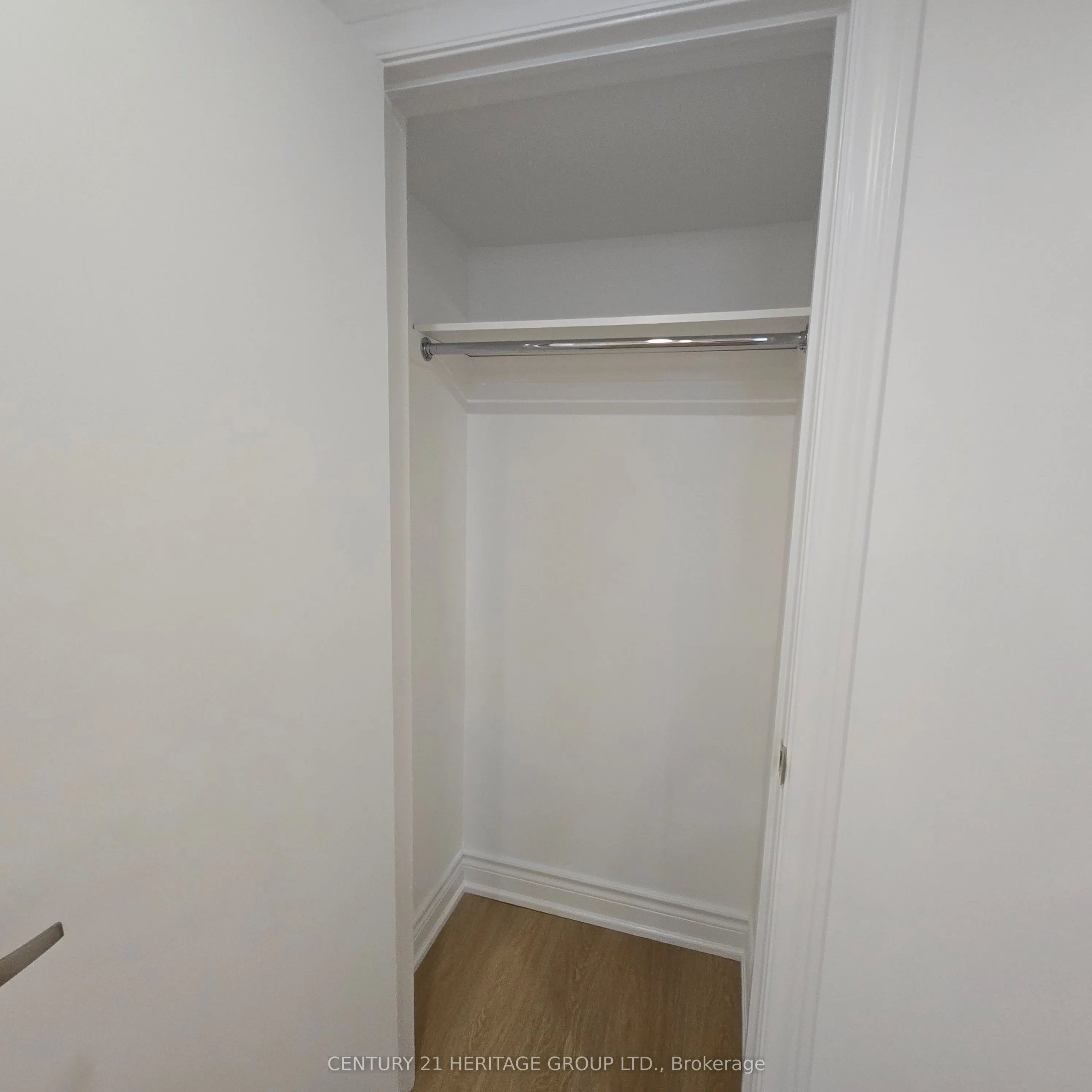 165 Church Street S