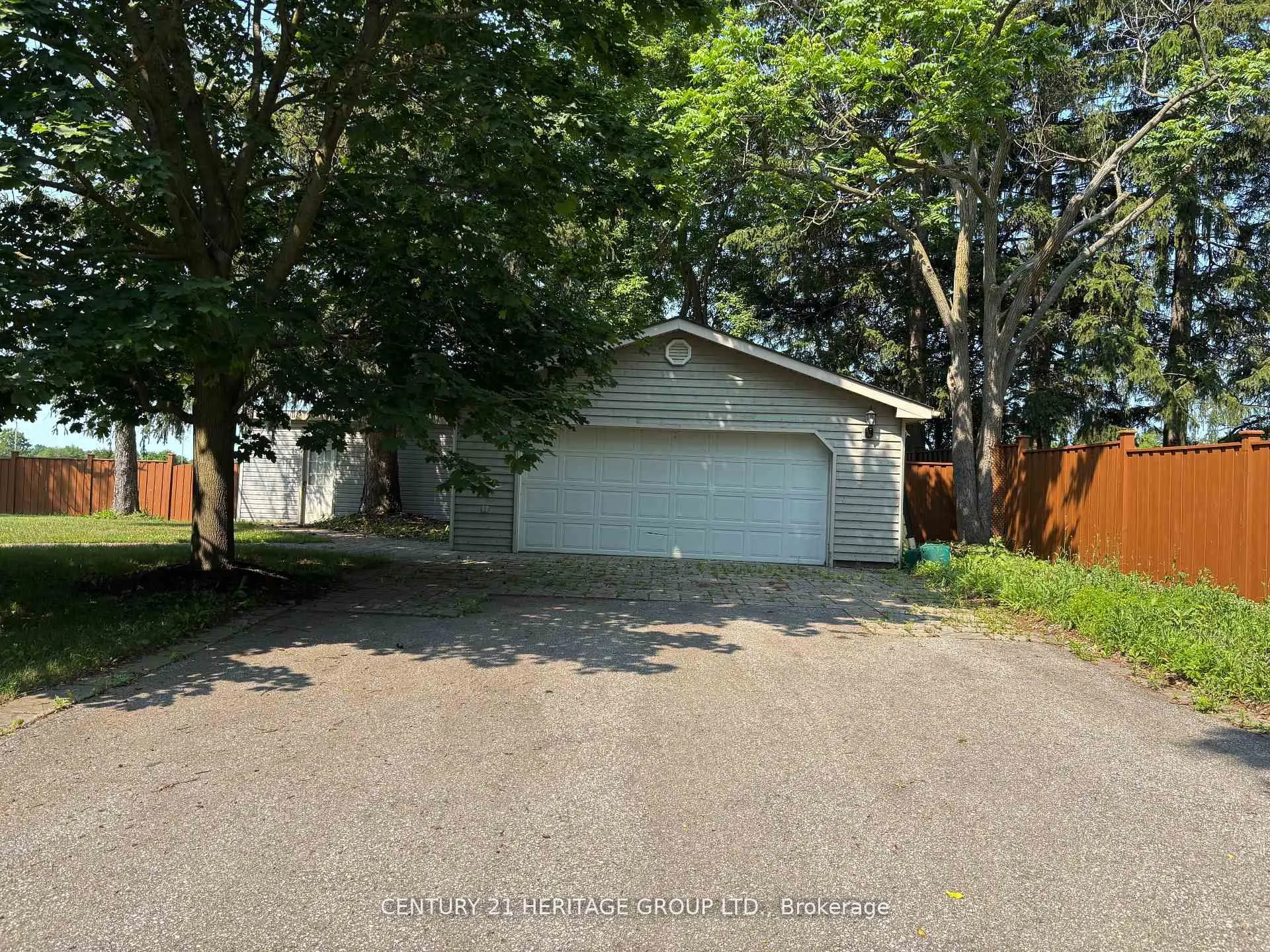 12020 Woodbine Avenue