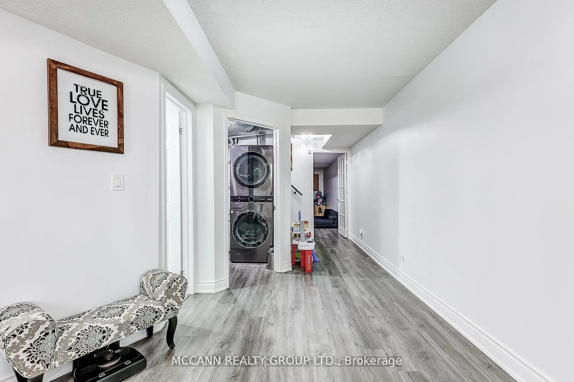 93 Revelstoke Crescent