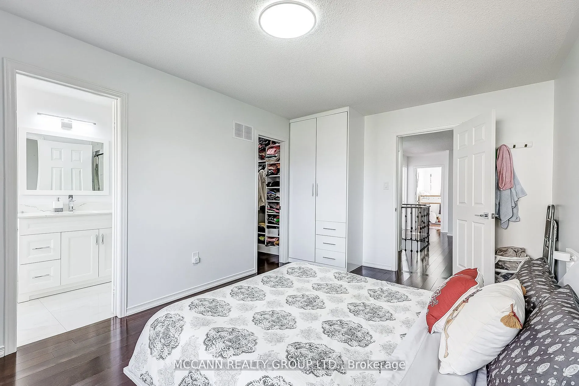 93 Revelstoke Crescent