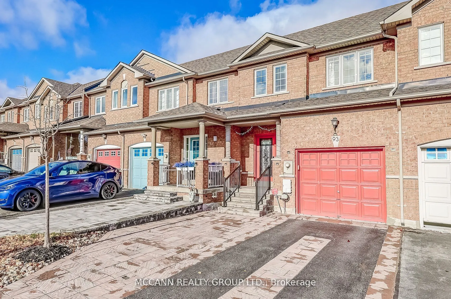 93 Revelstoke Crescent