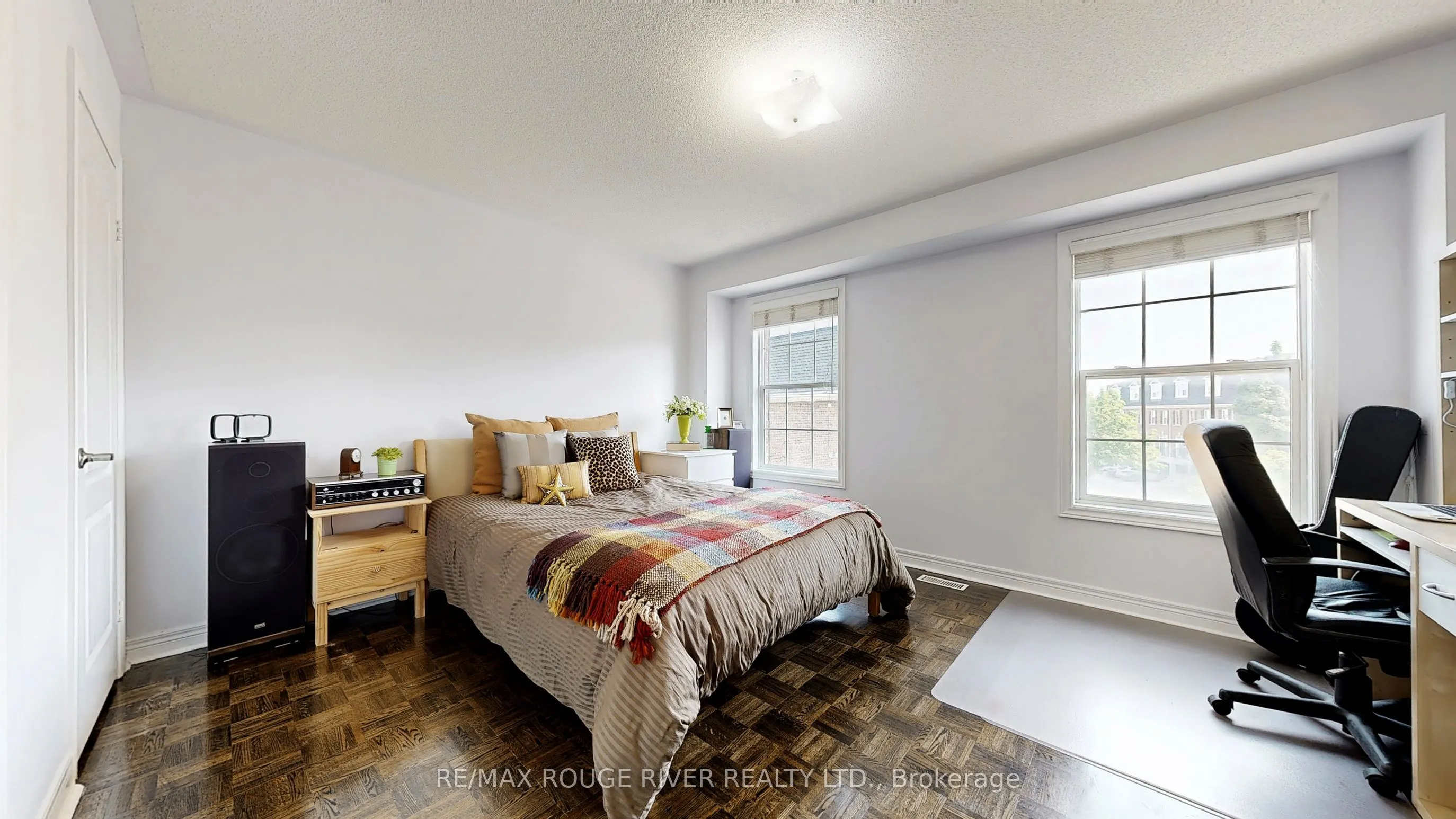 6 Leonard Street, #33