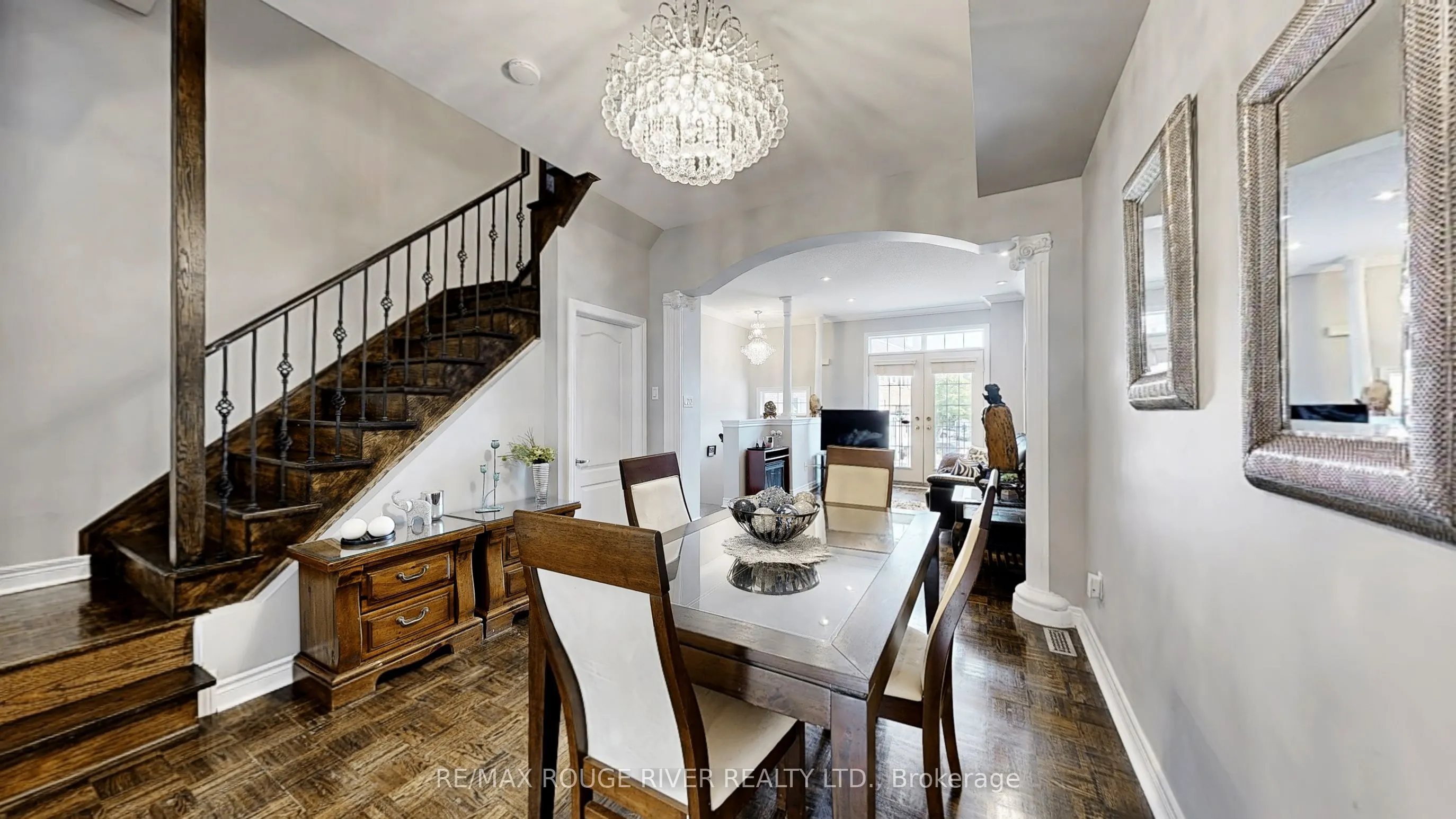 6 Leonard Street, #33