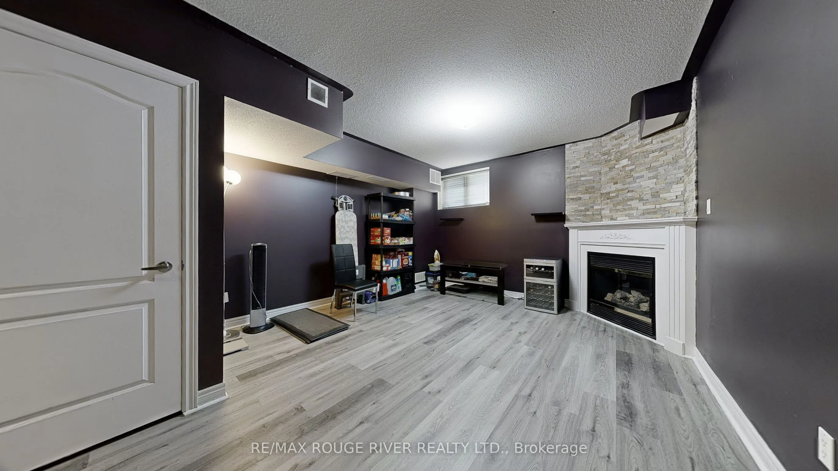 6 Leonard Street, #33