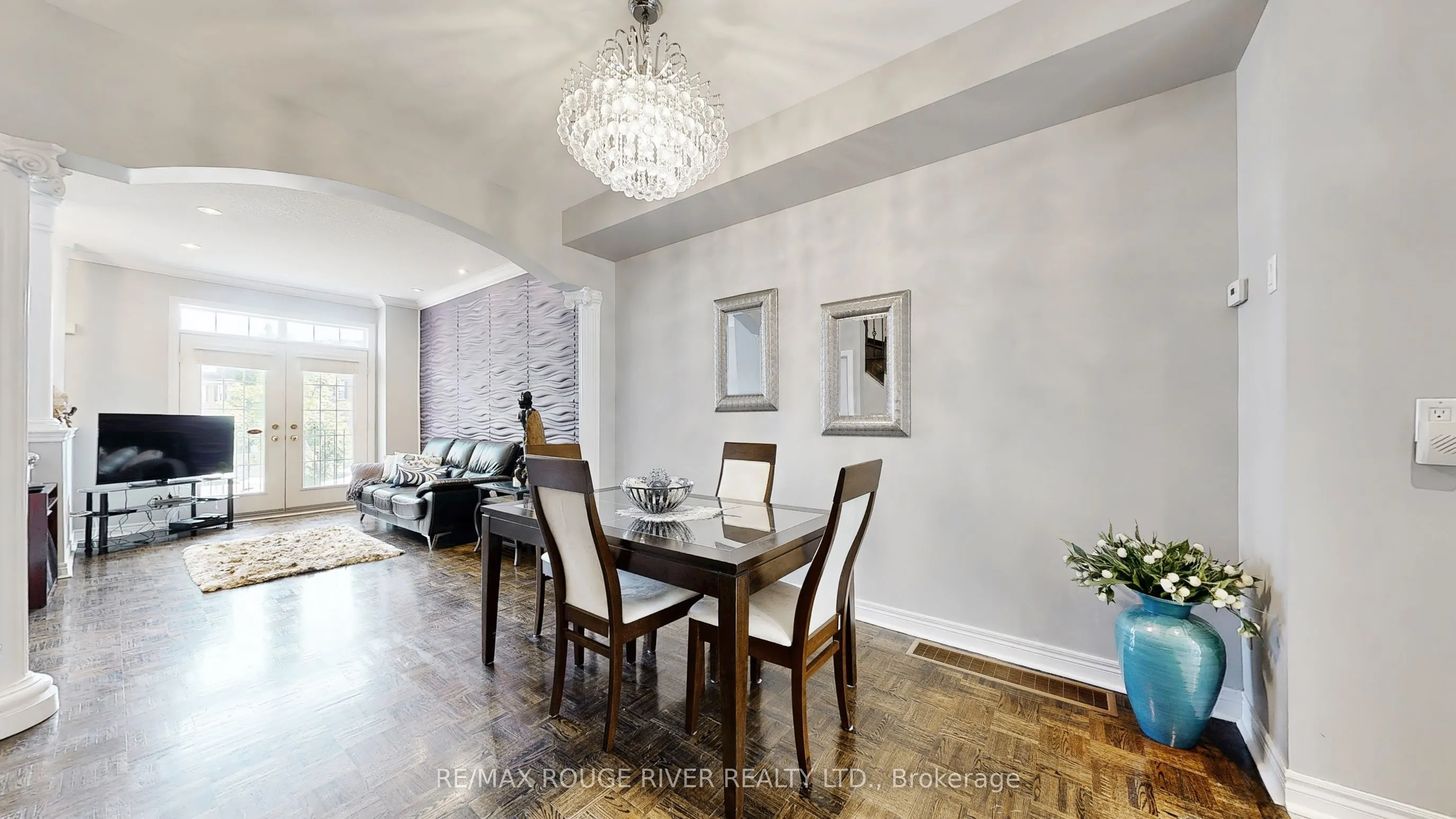 6 Leonard Street, #33