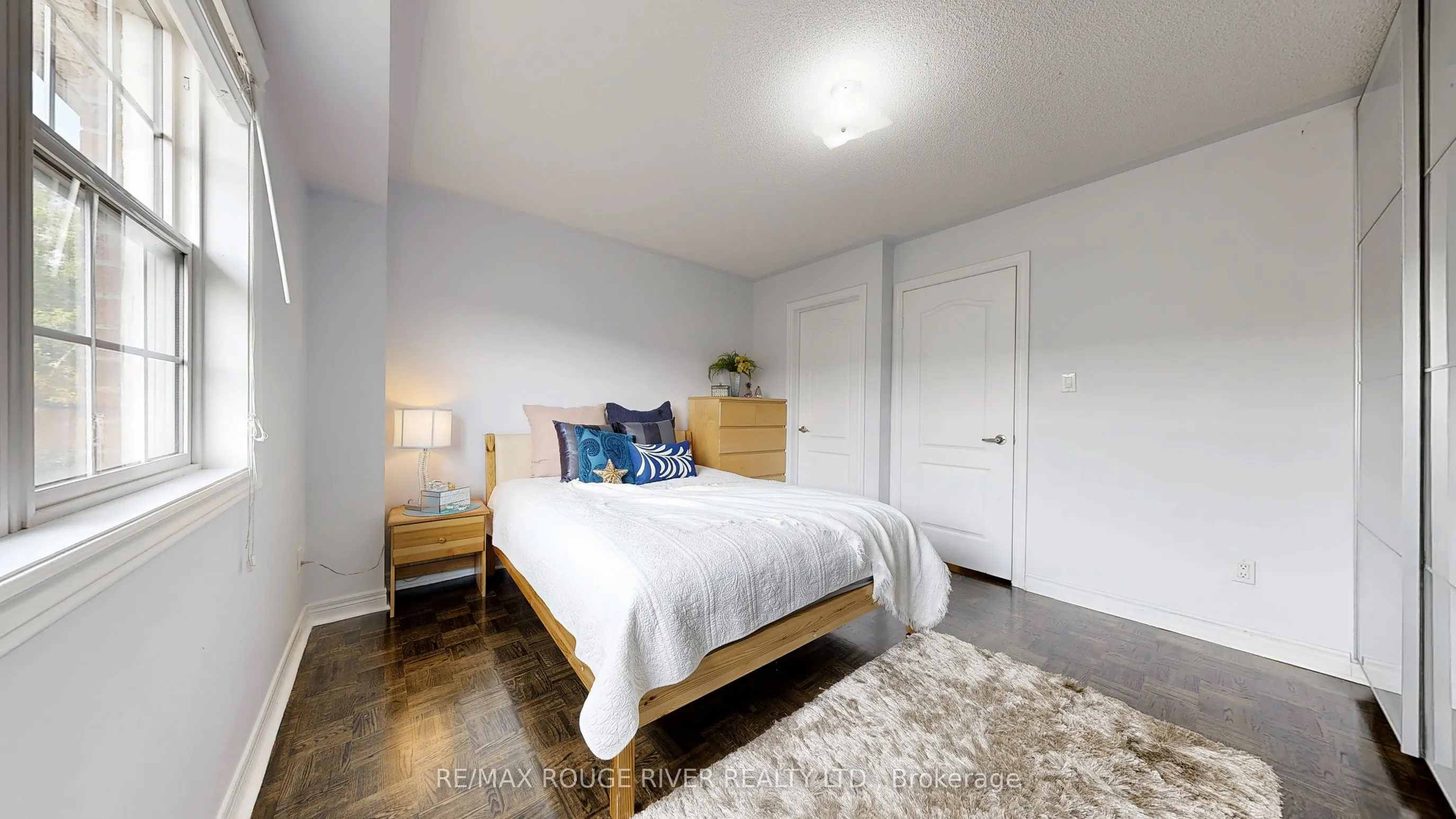 6 Leonard Street, #33