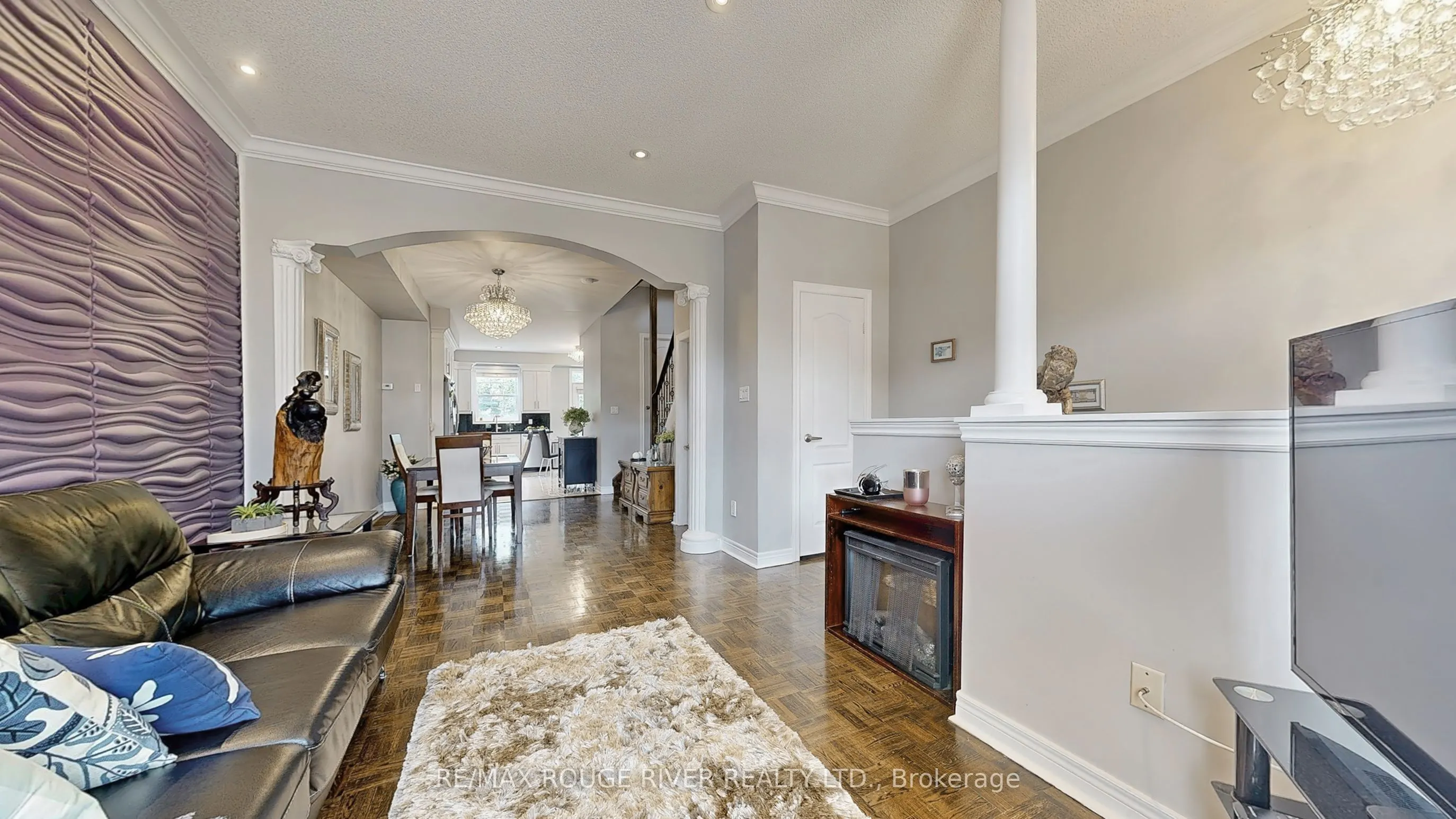 6 Leonard Street, #33