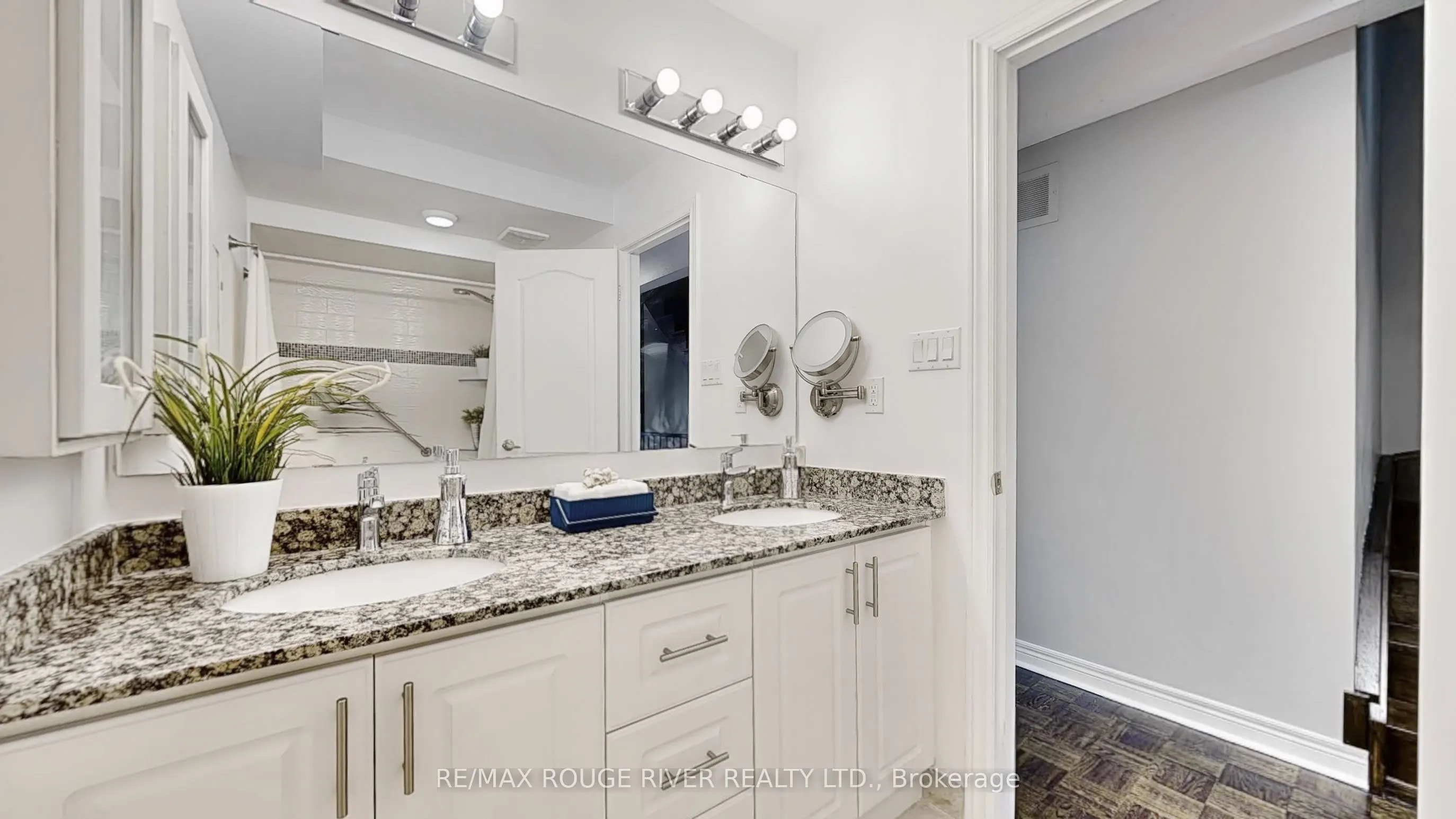 6 Leonard Street, #33