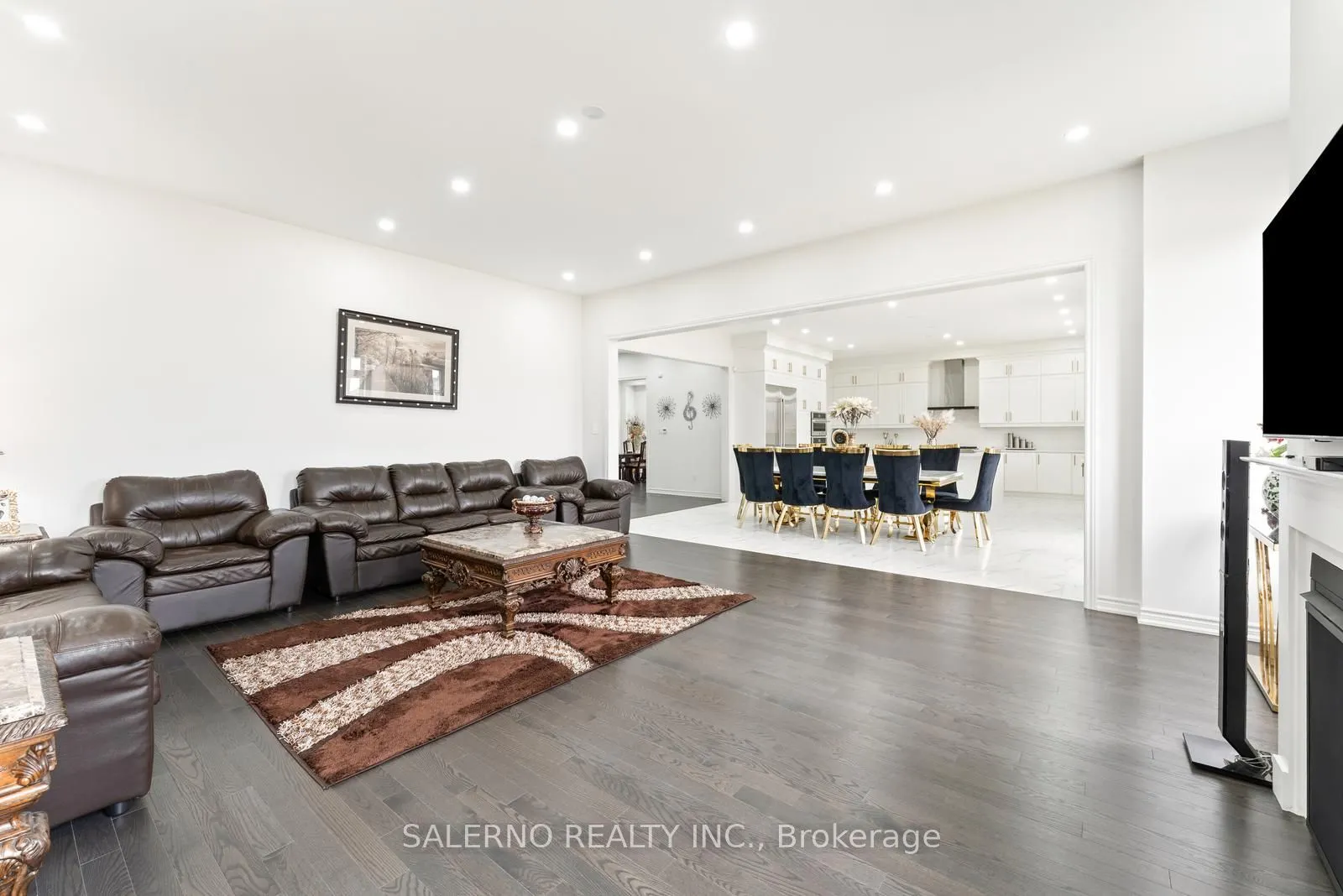 6 Magnolia Avenue