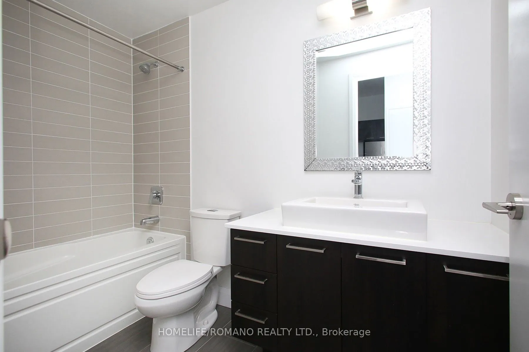 4800 HIGHWAY 7, #305