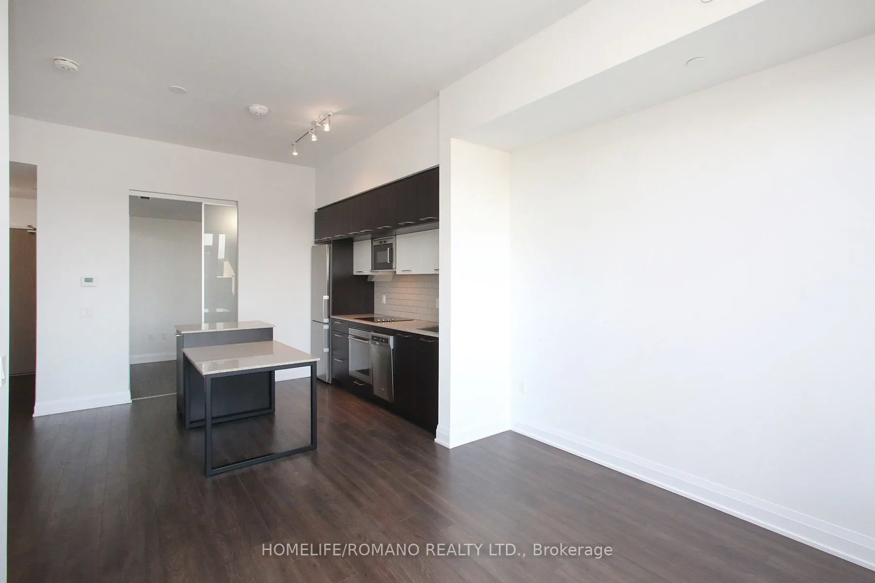 4800 HIGHWAY 7, #305