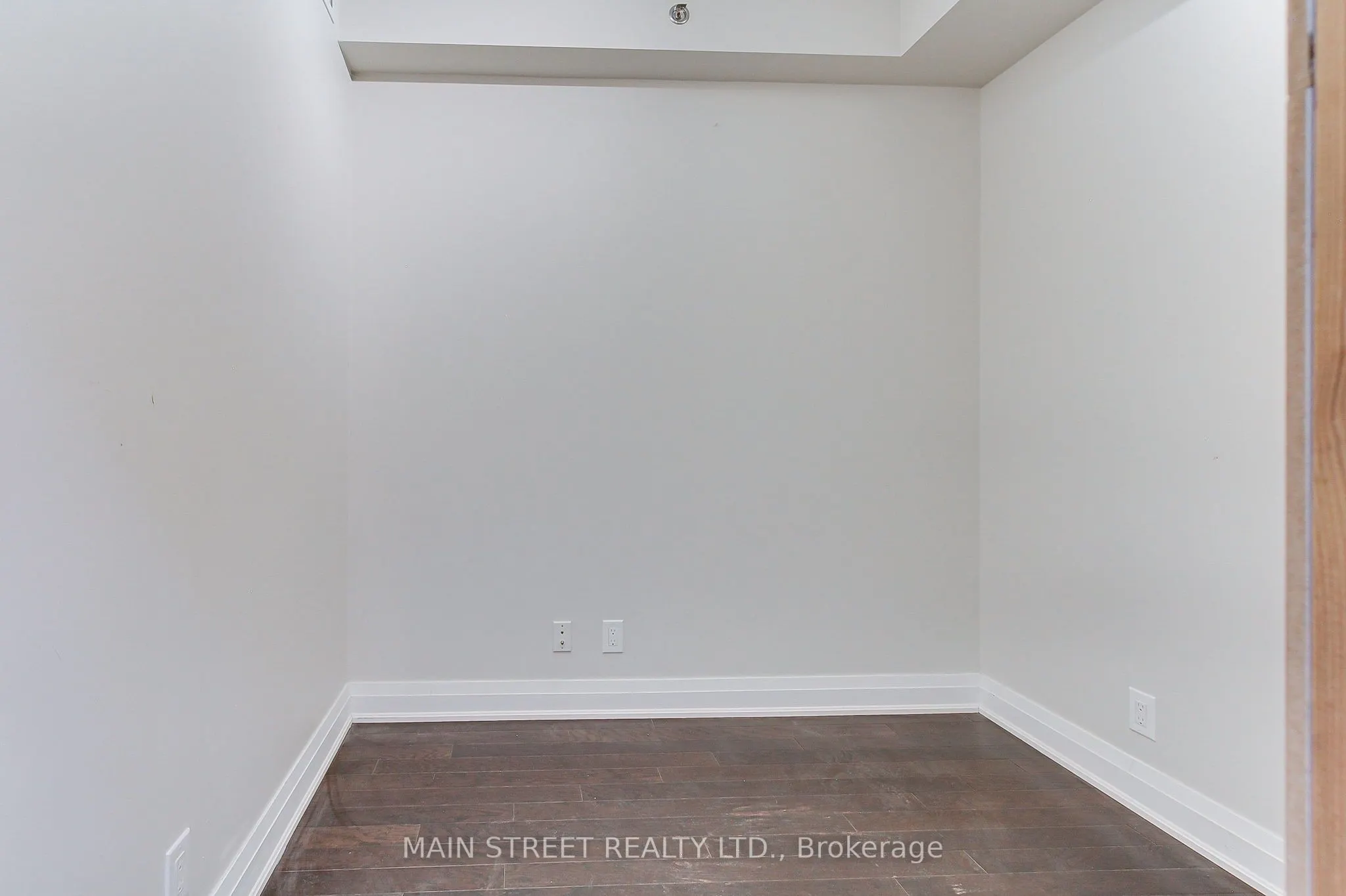 520 Steeles Avenue, #308