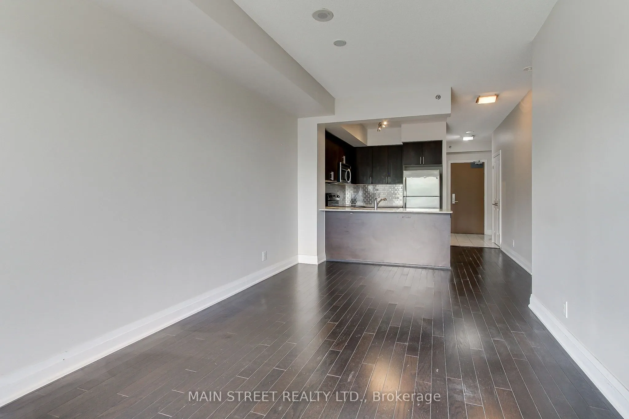 520 Steeles Avenue, #308
