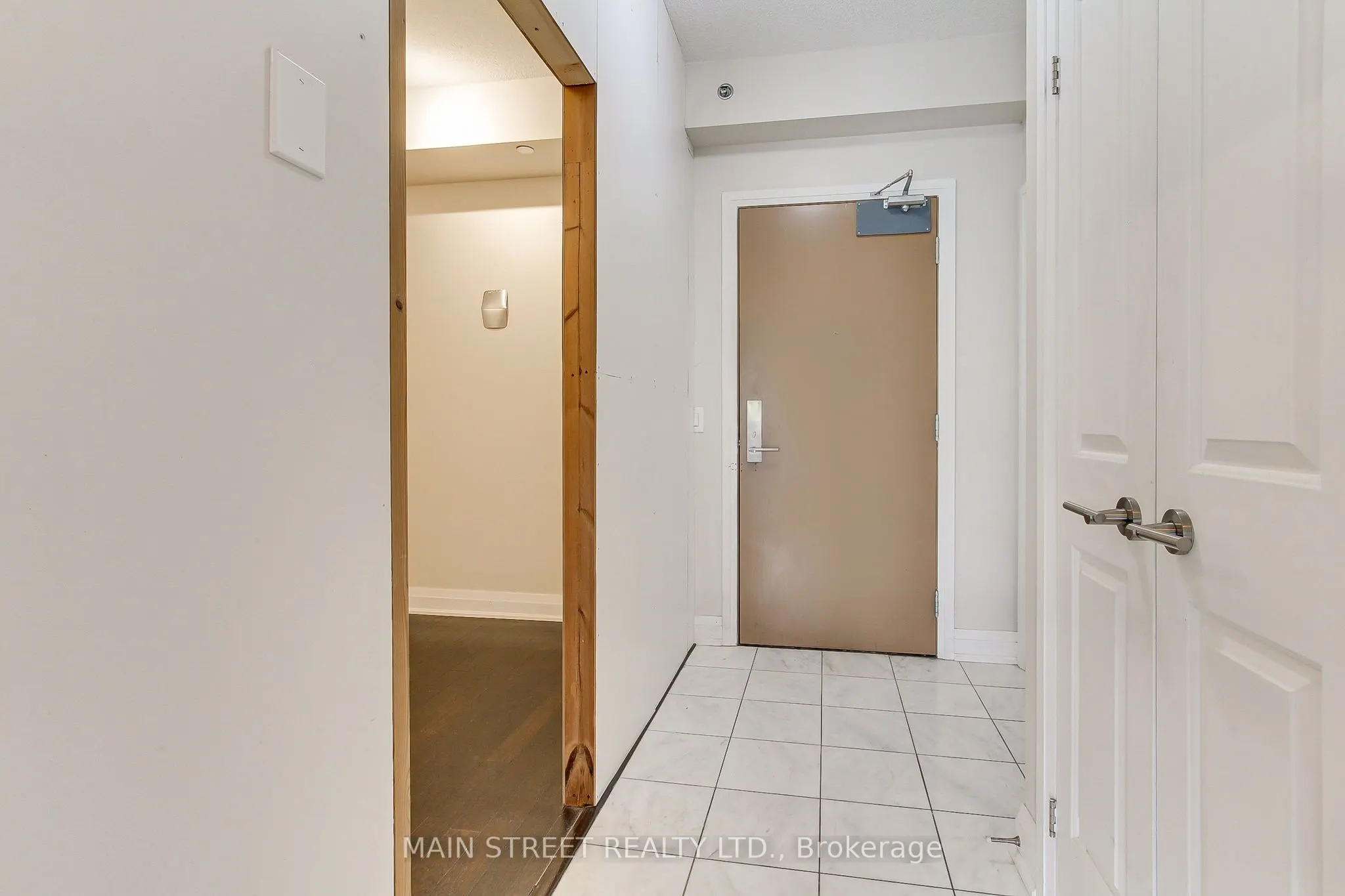 520 Steeles Avenue, #308