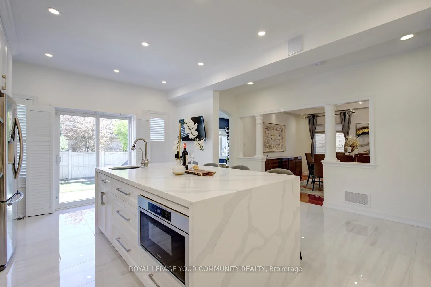 127 Golden Forest Road