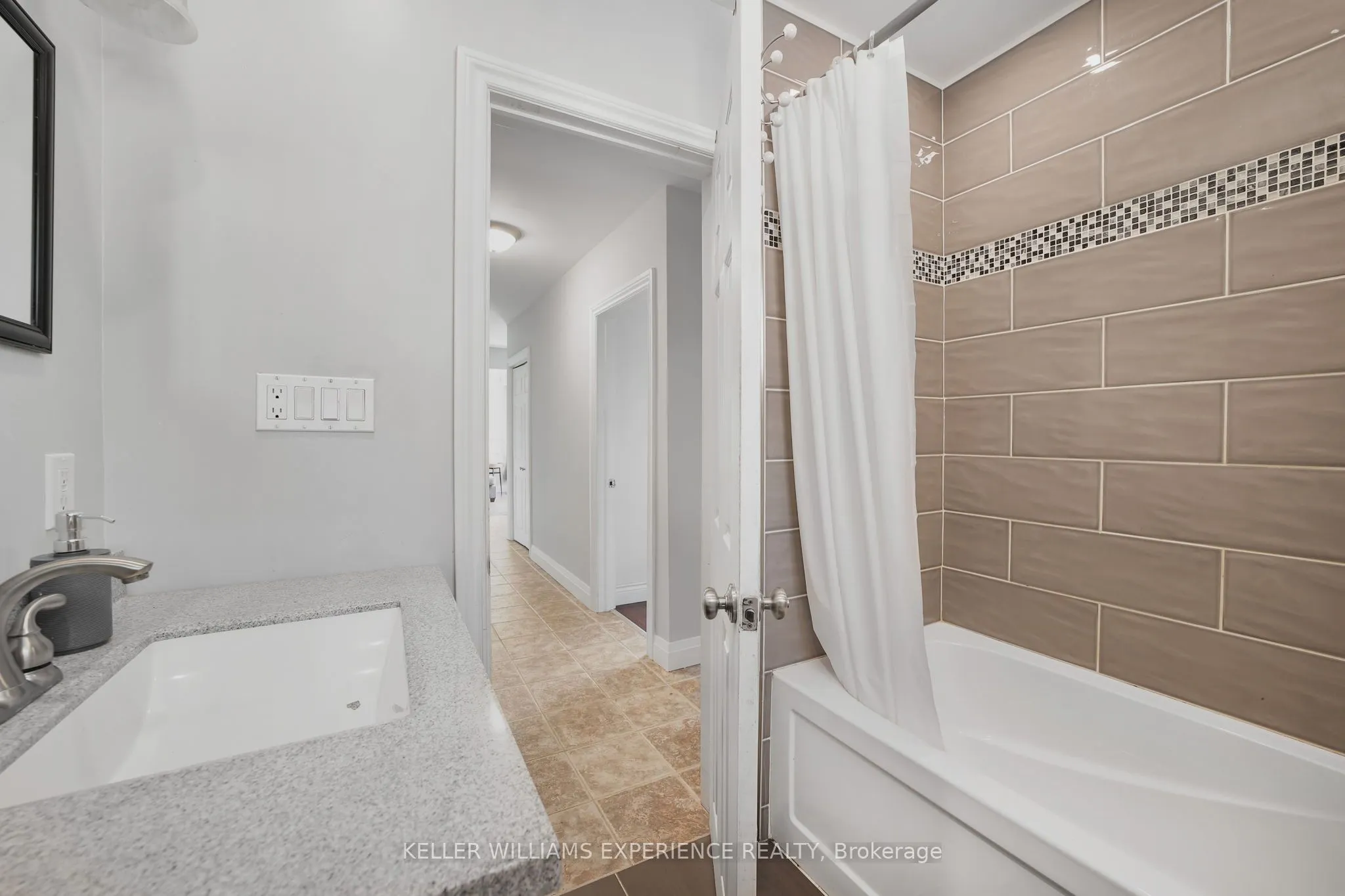 85 Gladman Avenue