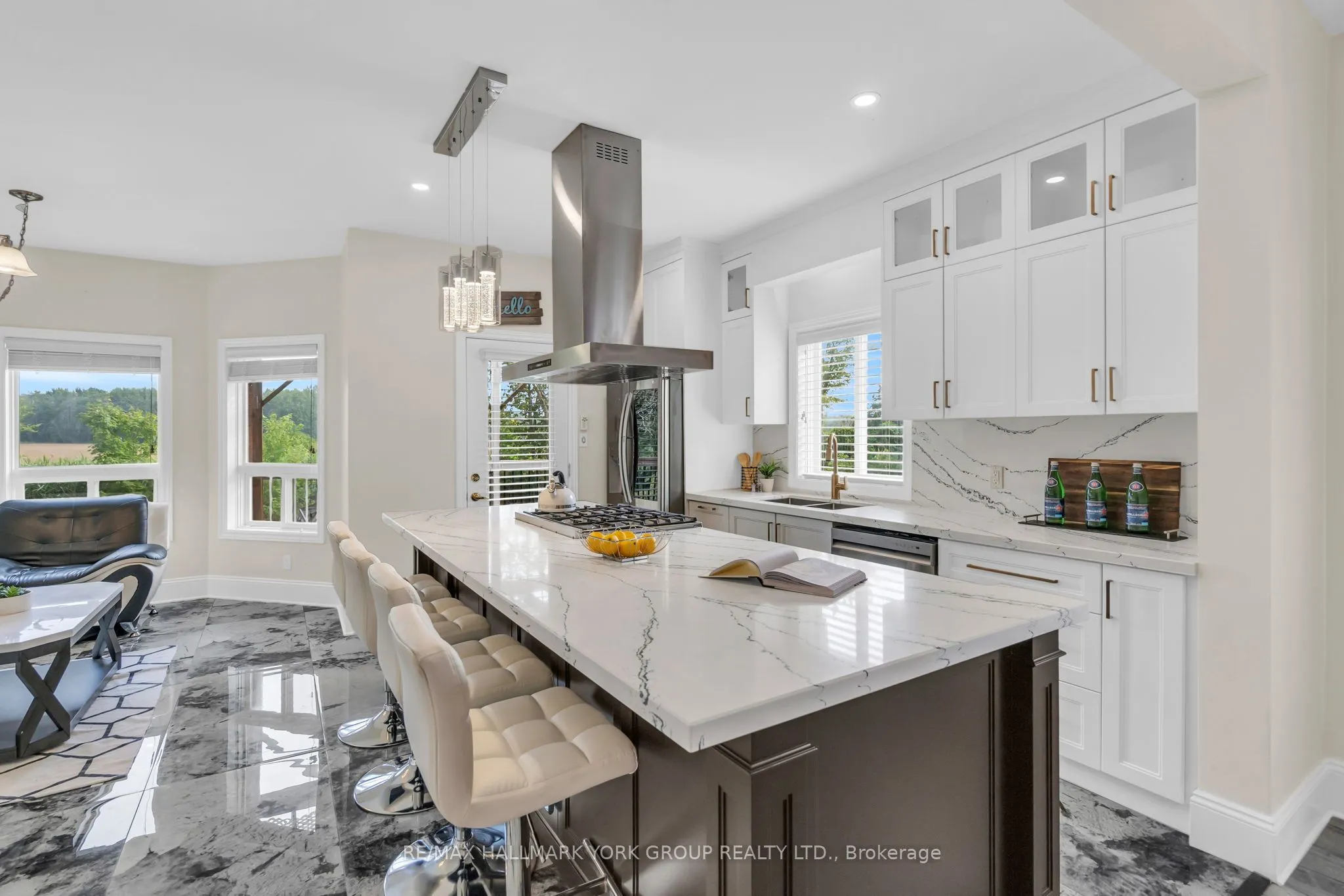 36 Ball Avenue E