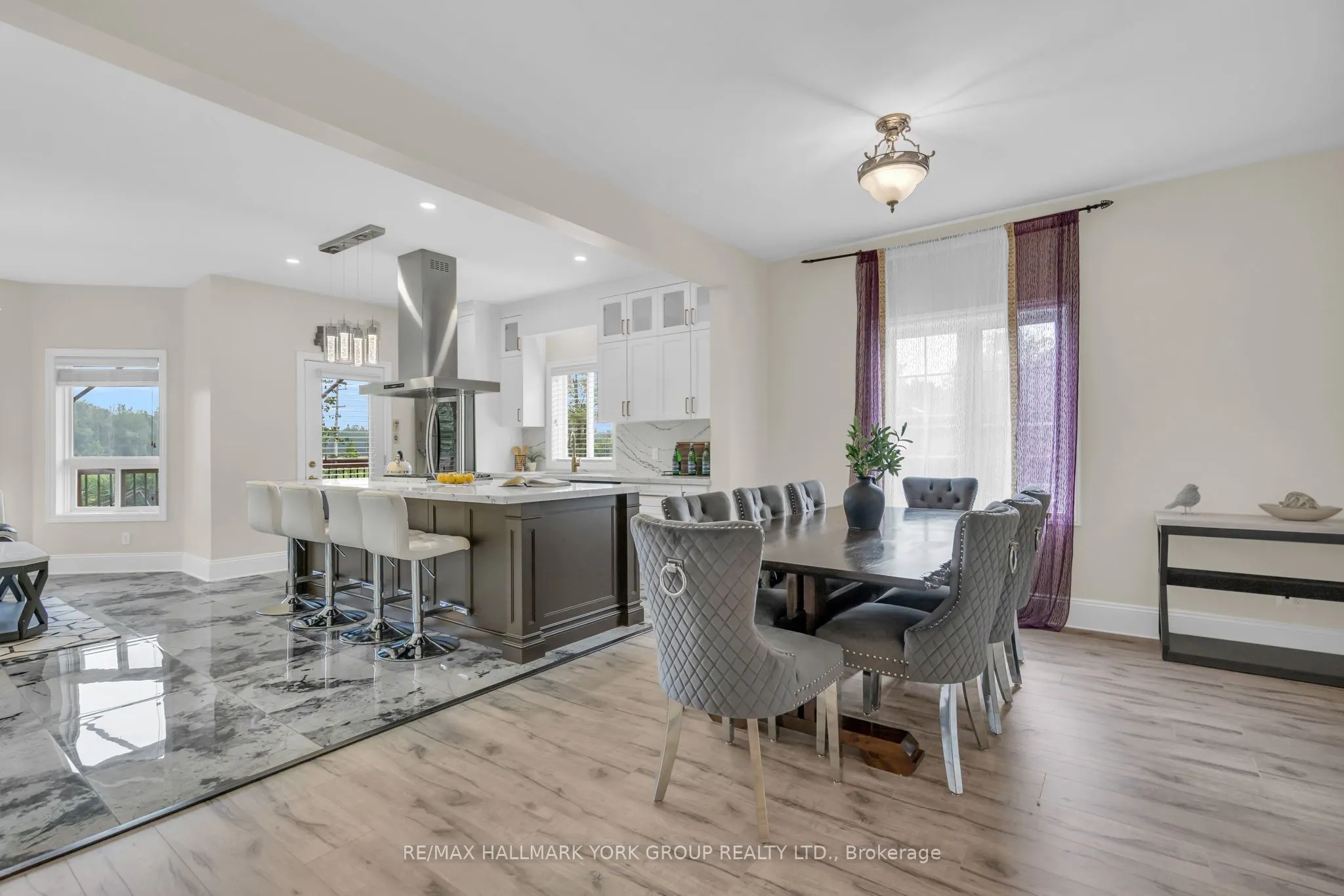 36 Ball Avenue E