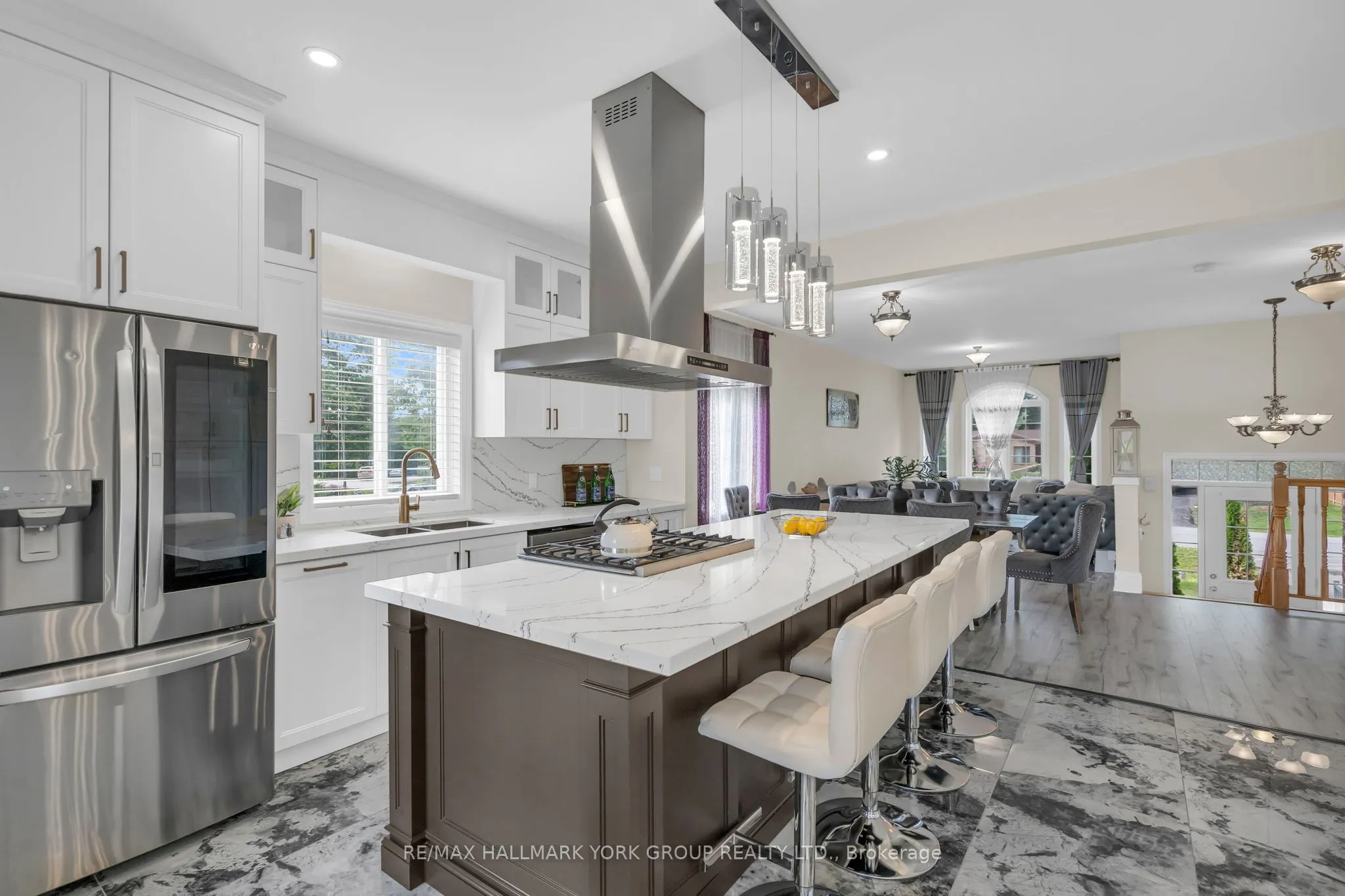 36 Ball Avenue E