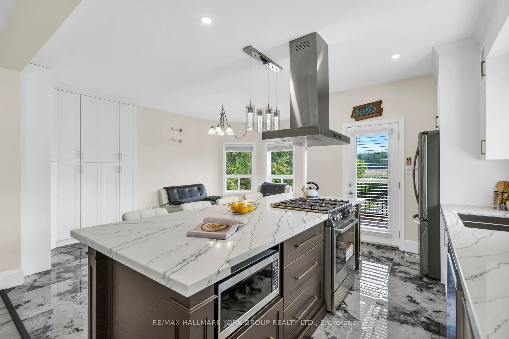 36 Ball Avenue E