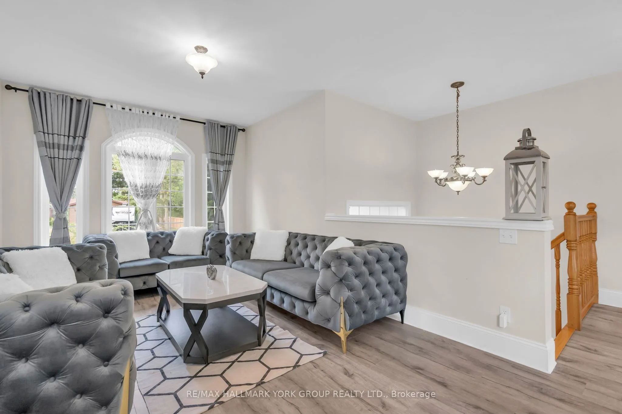 36 Ball Avenue E