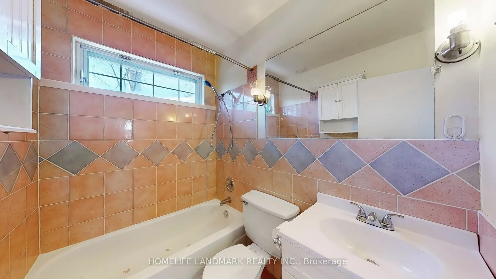 424 Bonita Crescent