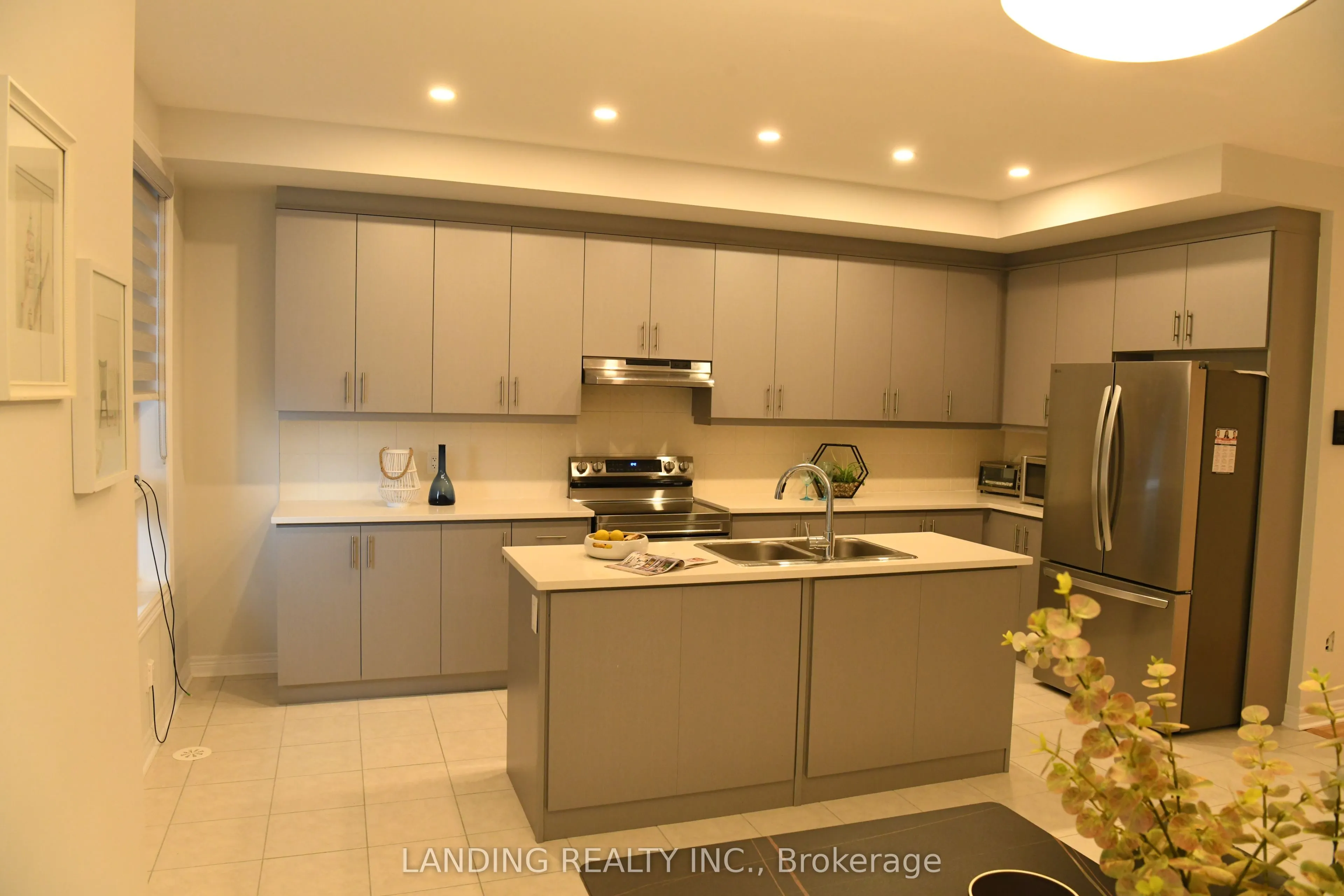112 Robert Eaton Avenue Avenue W