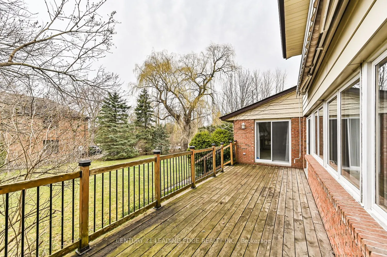 2 Mill Race Court